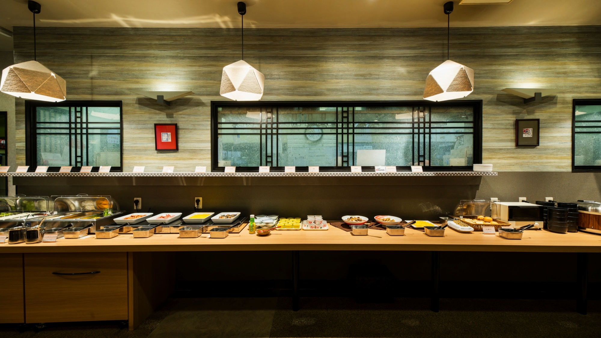 Breakfast is served from 6:45 to 10:00 (last entry 9:30)