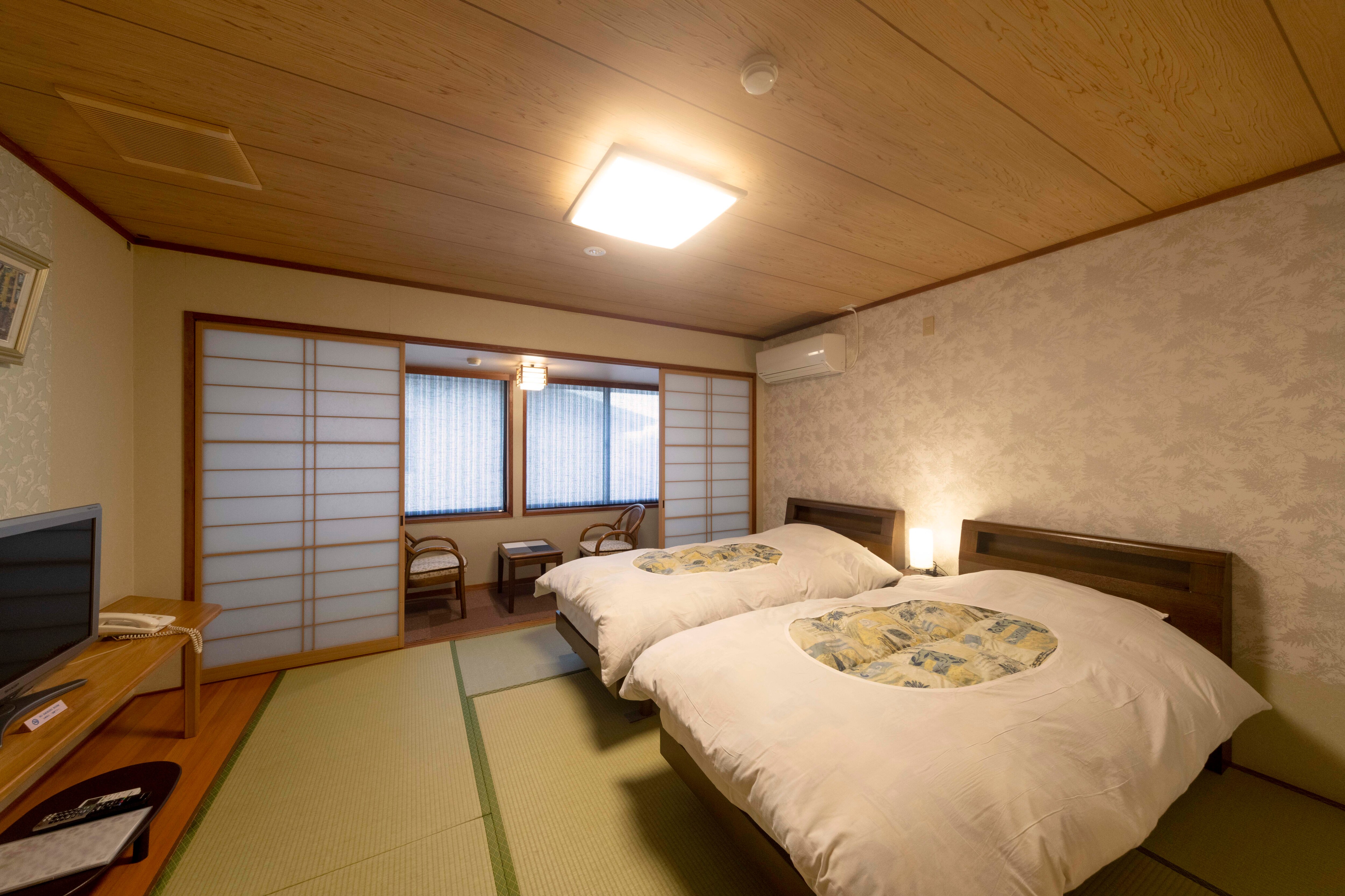 8-tatami room, 2 single beds