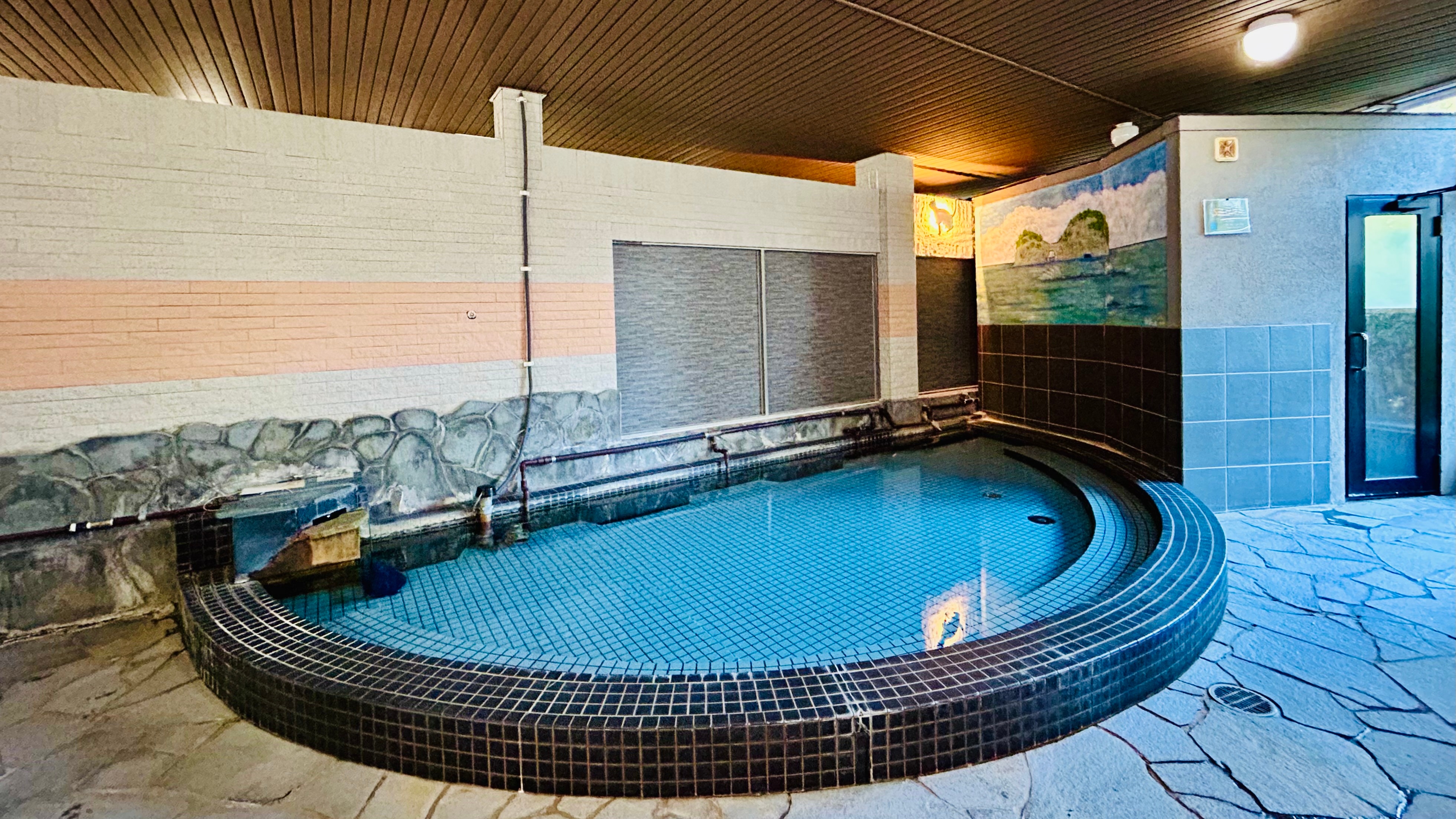 [Large public bath] There is also a sauna, so please enjoy it together.