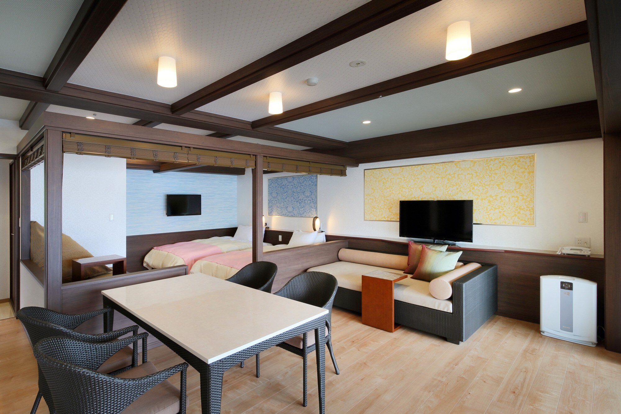Western-style room / Special room with open-air bath <Ocean view> Guest room with open-air bath with jet bath