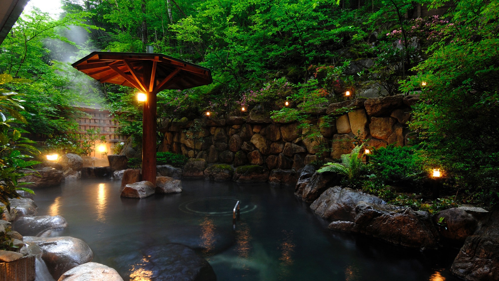 Open-air bath