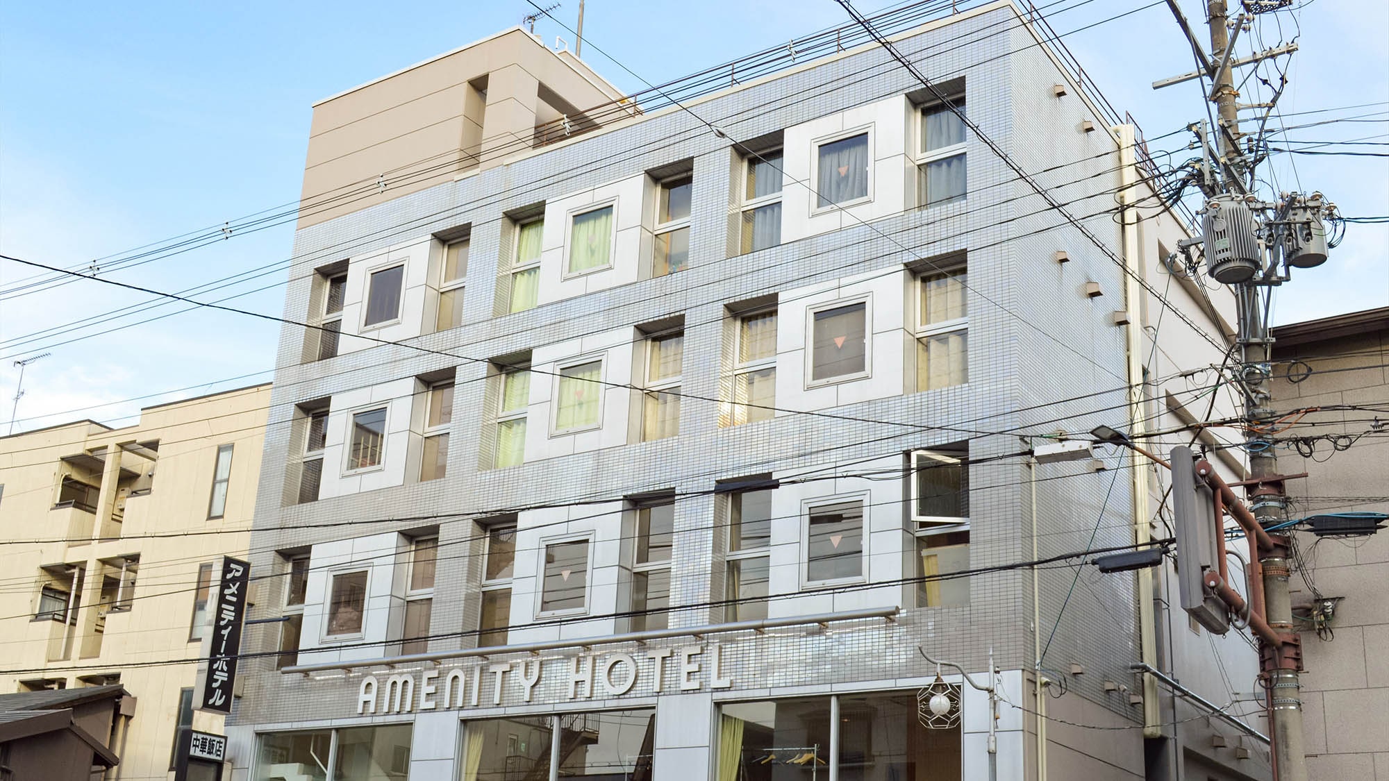・Exterior: About 5 minutes walk to Gion and Kiyomizu-dera Temple. Perfect for sightseeing in the Higashiyama area