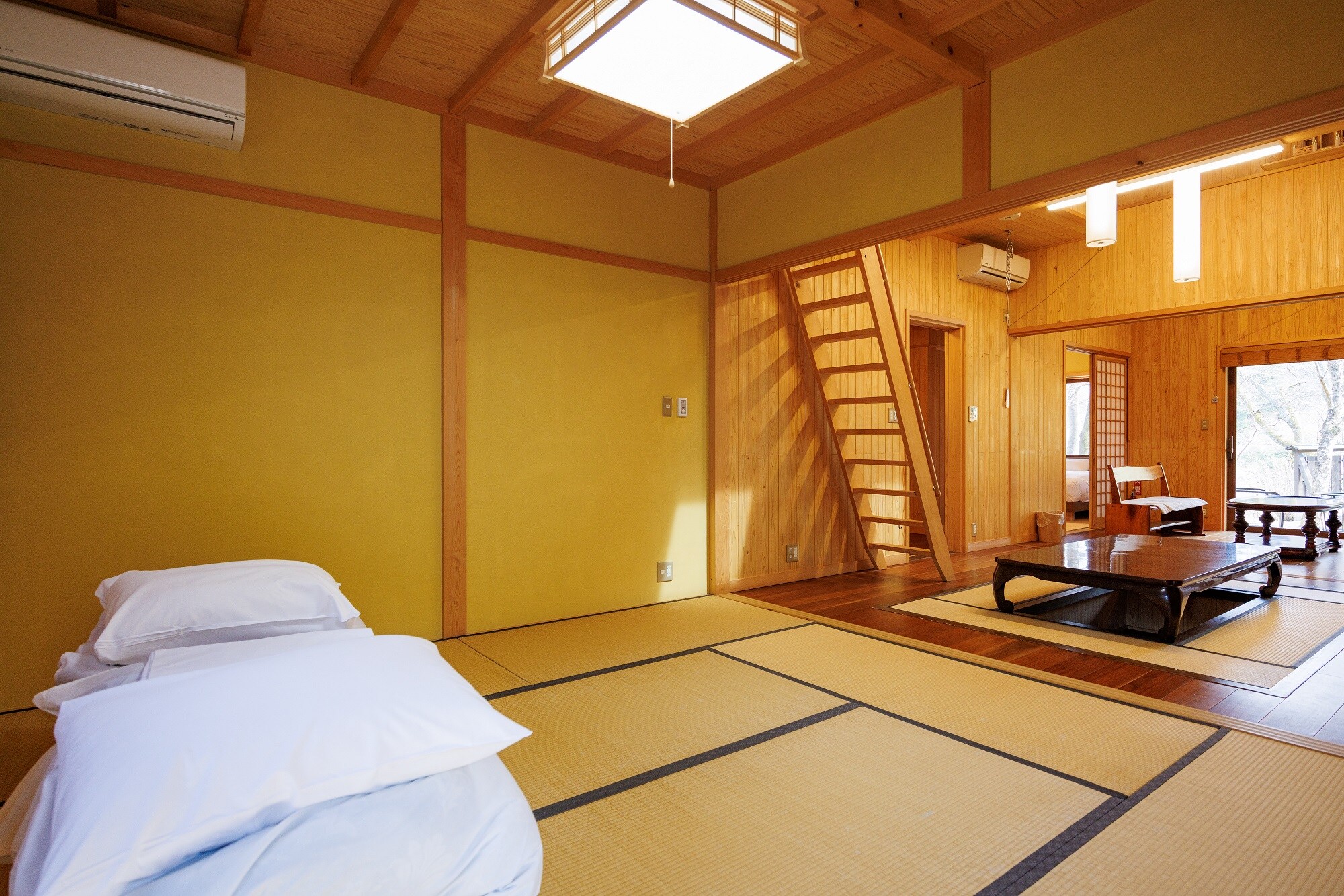 Atelier Mountain Villa Room 02