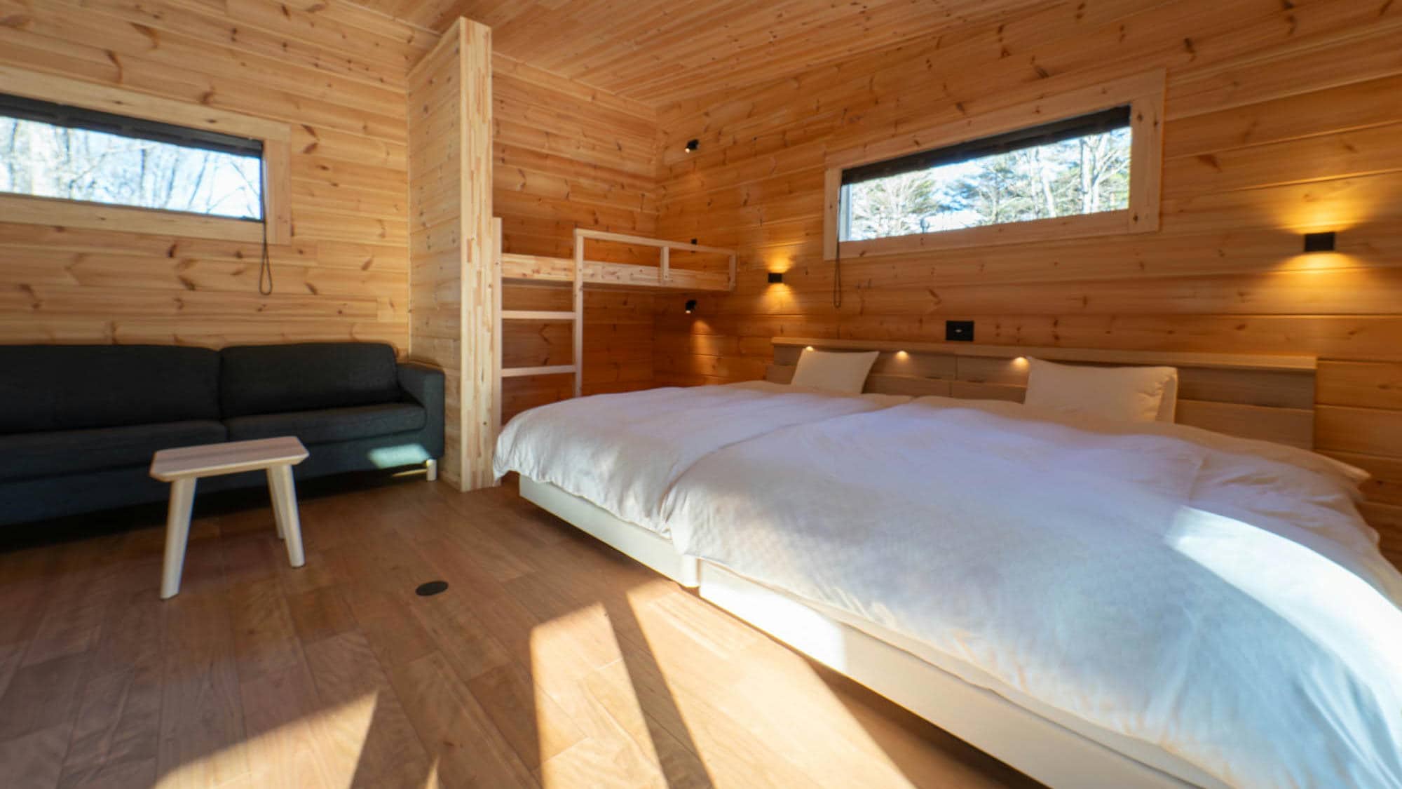 [Hot spring & projector & bonfire] Garden sun terrace [Capacity 4 people]