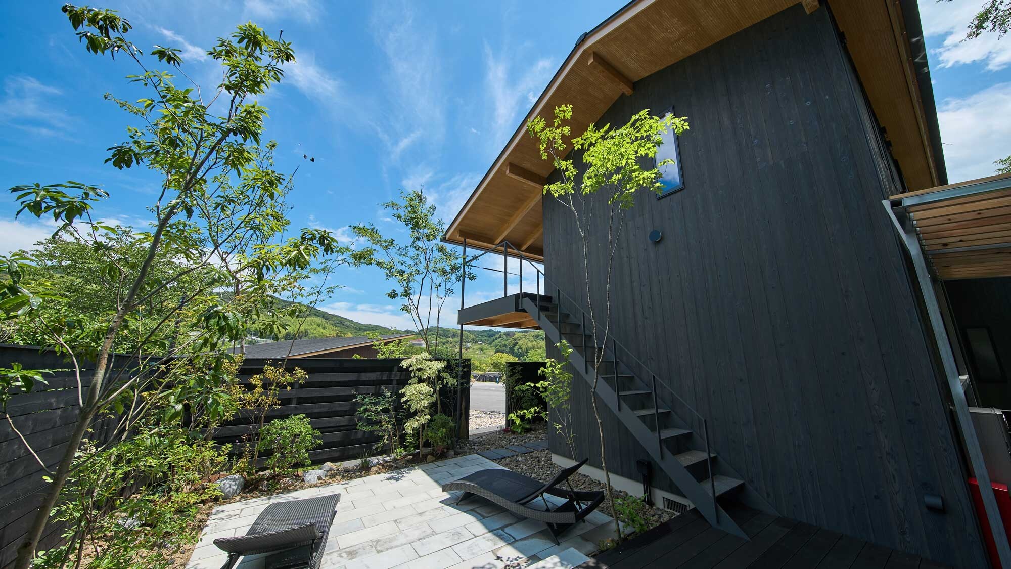 Outdoor bathing space