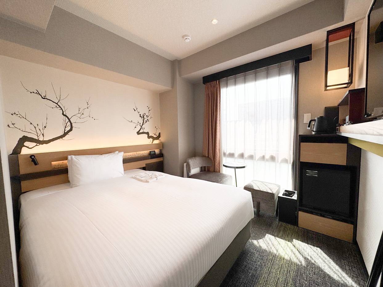 單人房（雙人席夢思床），附獨立浴室和衛生間