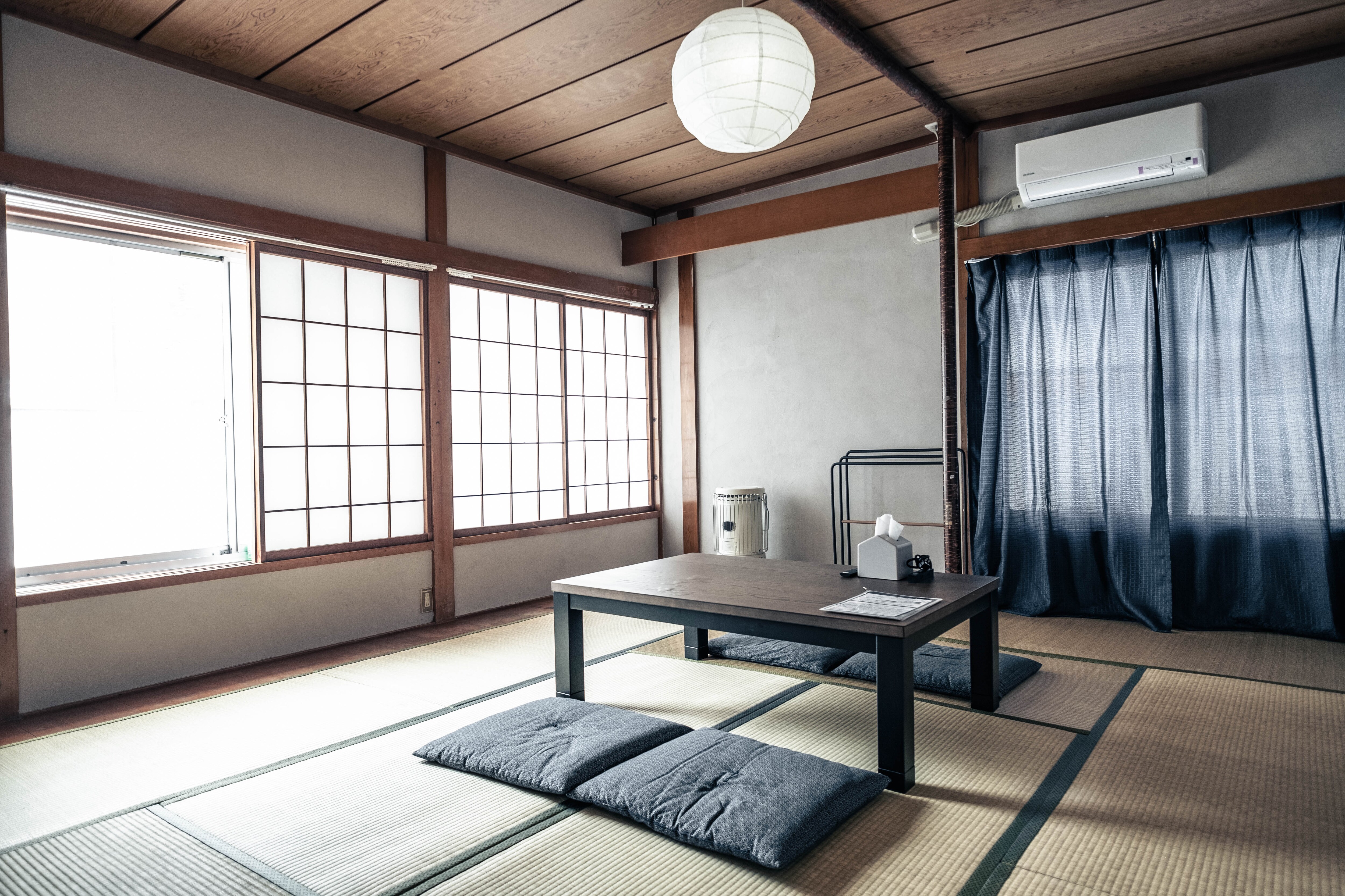 Japanese-style room