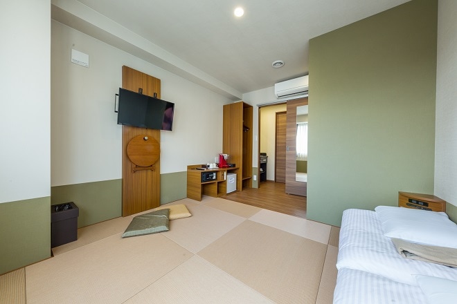 ห้องเตียงแฝดสไตล์ญี่ปุ่น (ห้องนอนกว้างขวาง/ห้องน้ำและห้องสุขาแยกกัน)