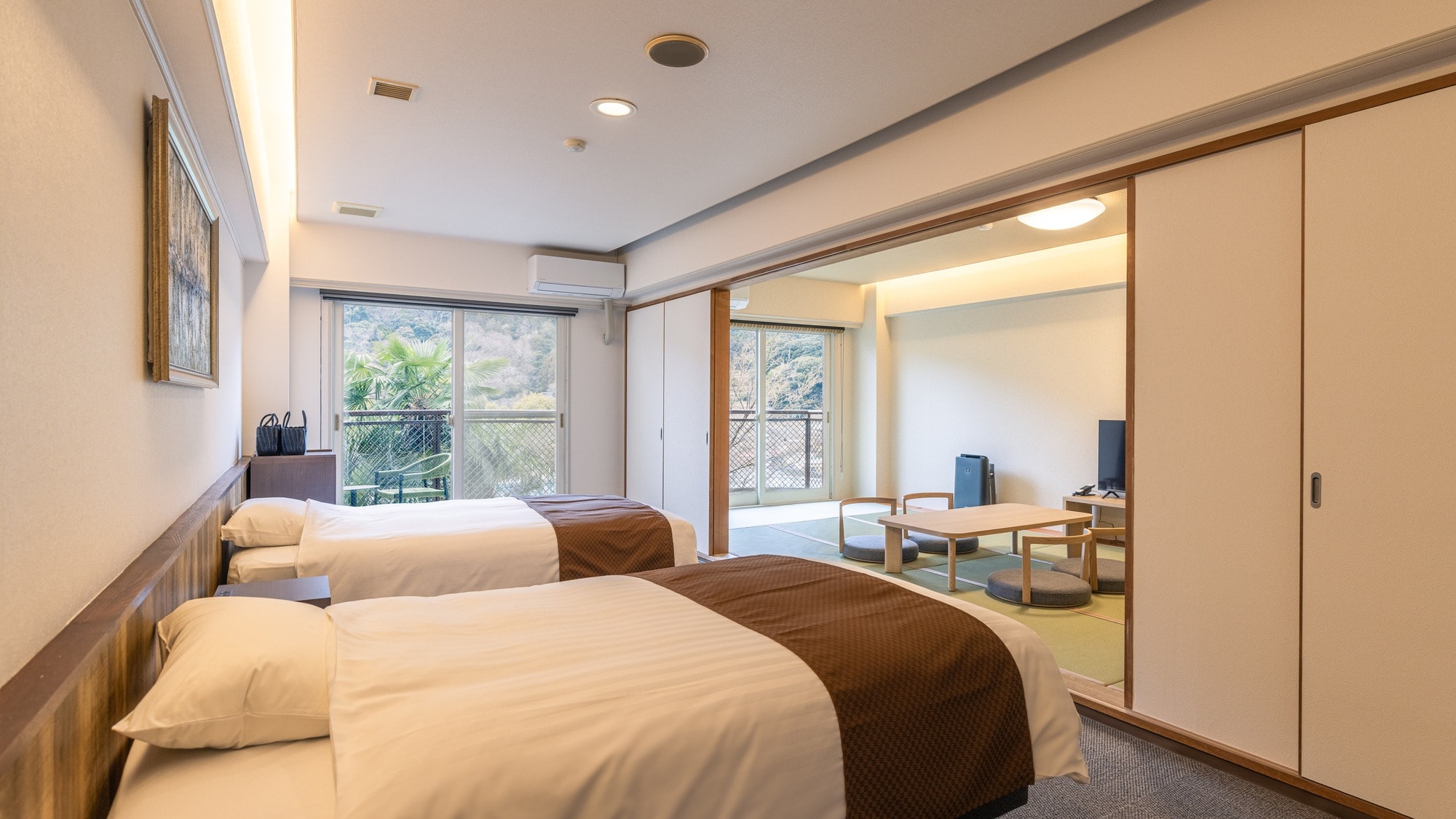 Deluxe Japanese-Western Style Room A (50 sq m)