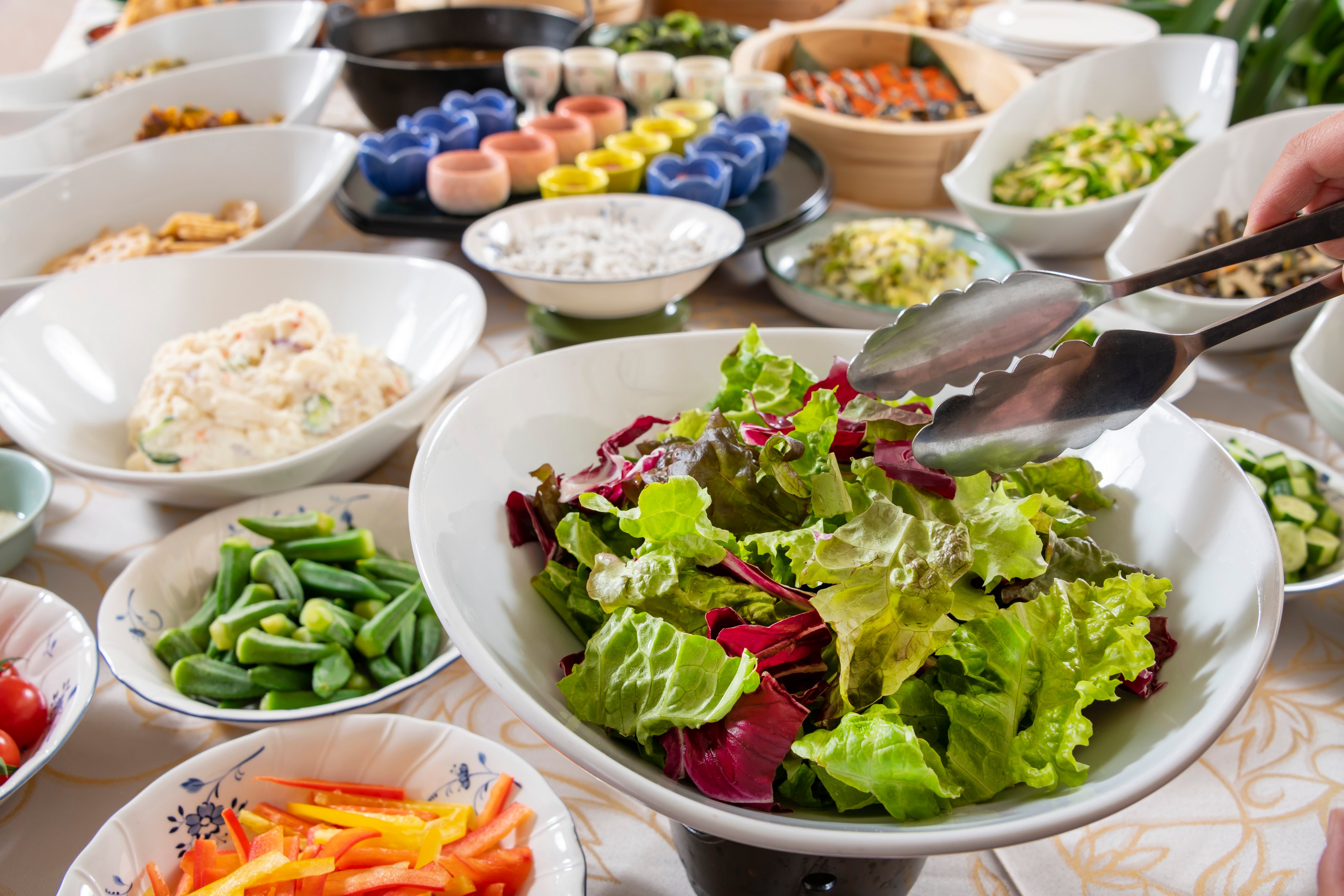 Breakfast image ・ Breakfast will be a variety of buffets or various Japanese dishes.