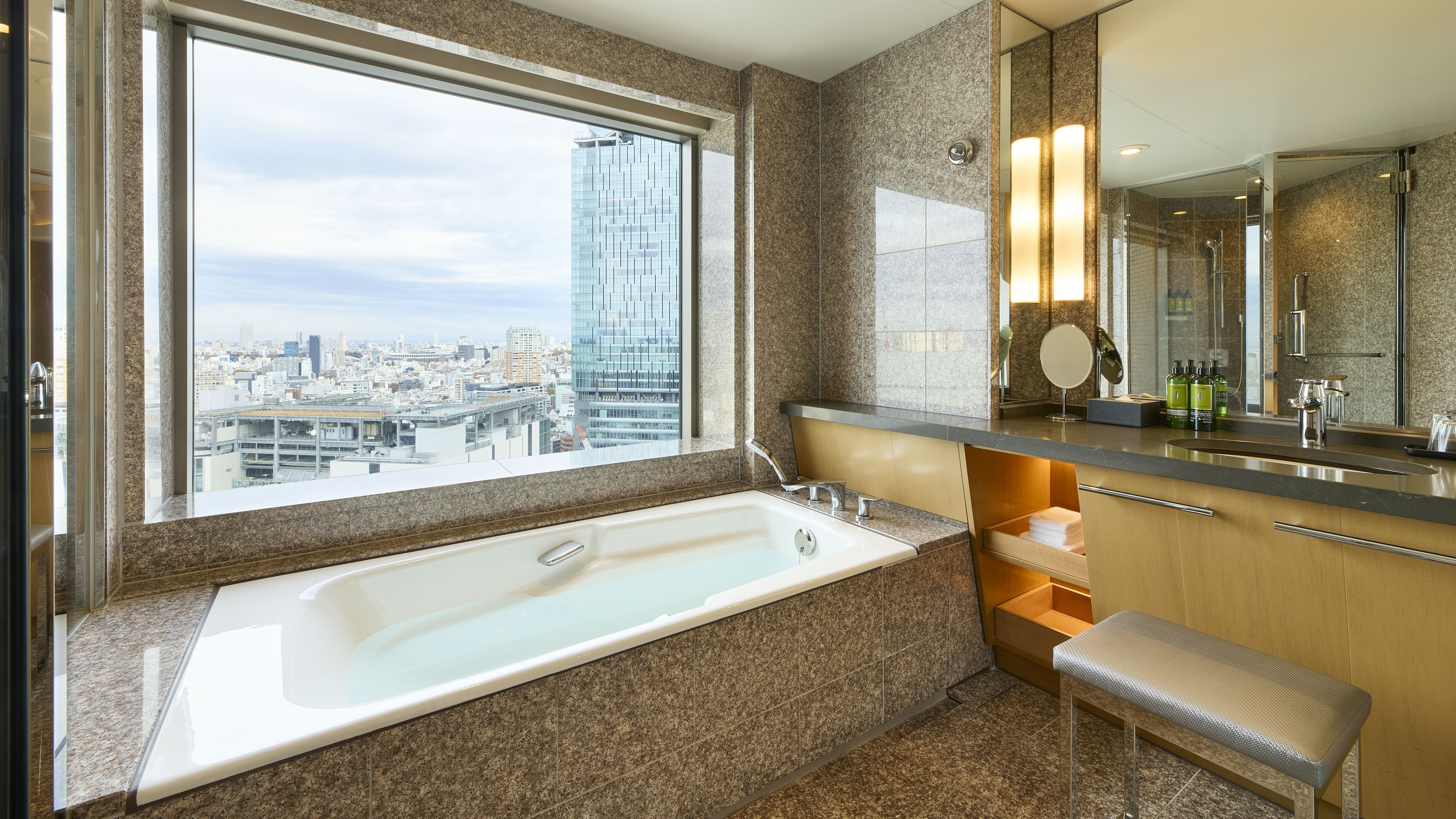 ห้องน้ำสะดวกสบาย ดีลักซ์ คิงไซส์