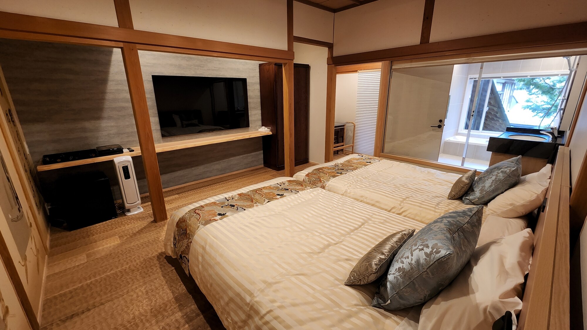 *[包間A]（例如，室內裝潢等因房間而異）