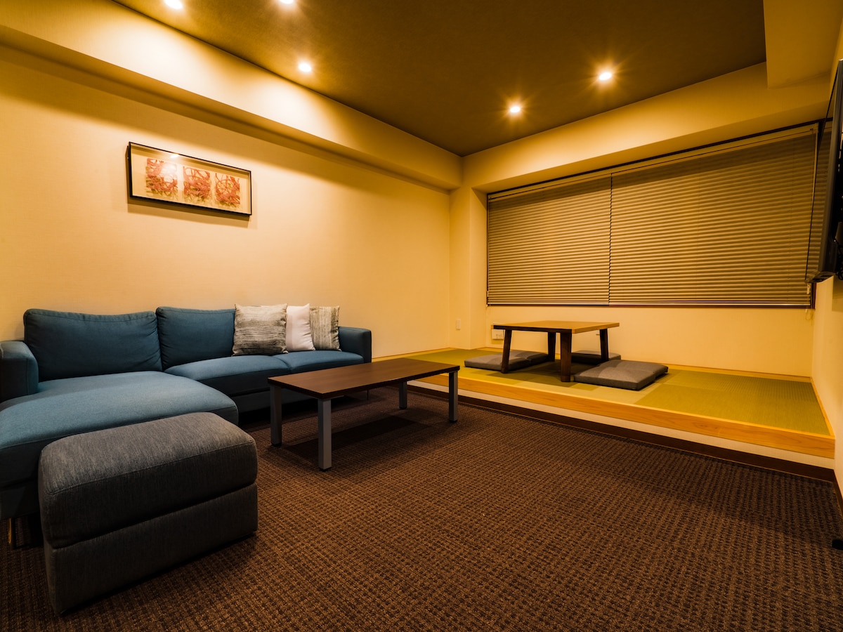 Queens Suite with spa bath