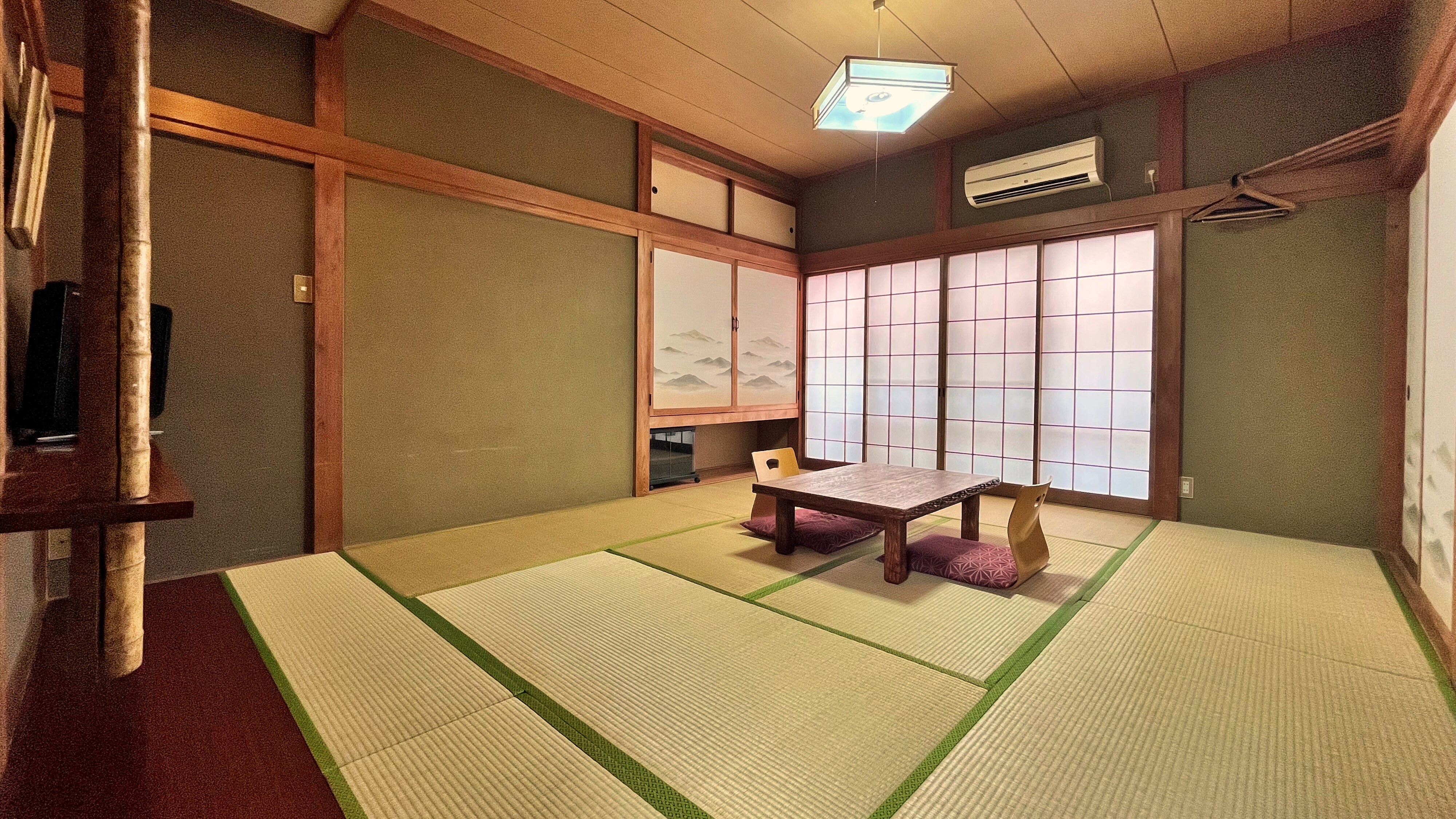 Ruang tambahan bergaya Jepang (8 tikar tatami) *