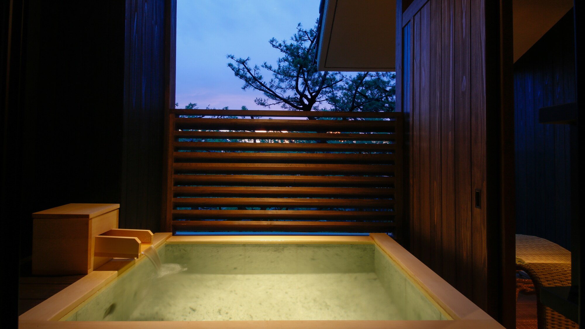 Guest room with private open-air bath Type K