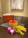Anniversary plan (with champagne, macaroons and breakfast)