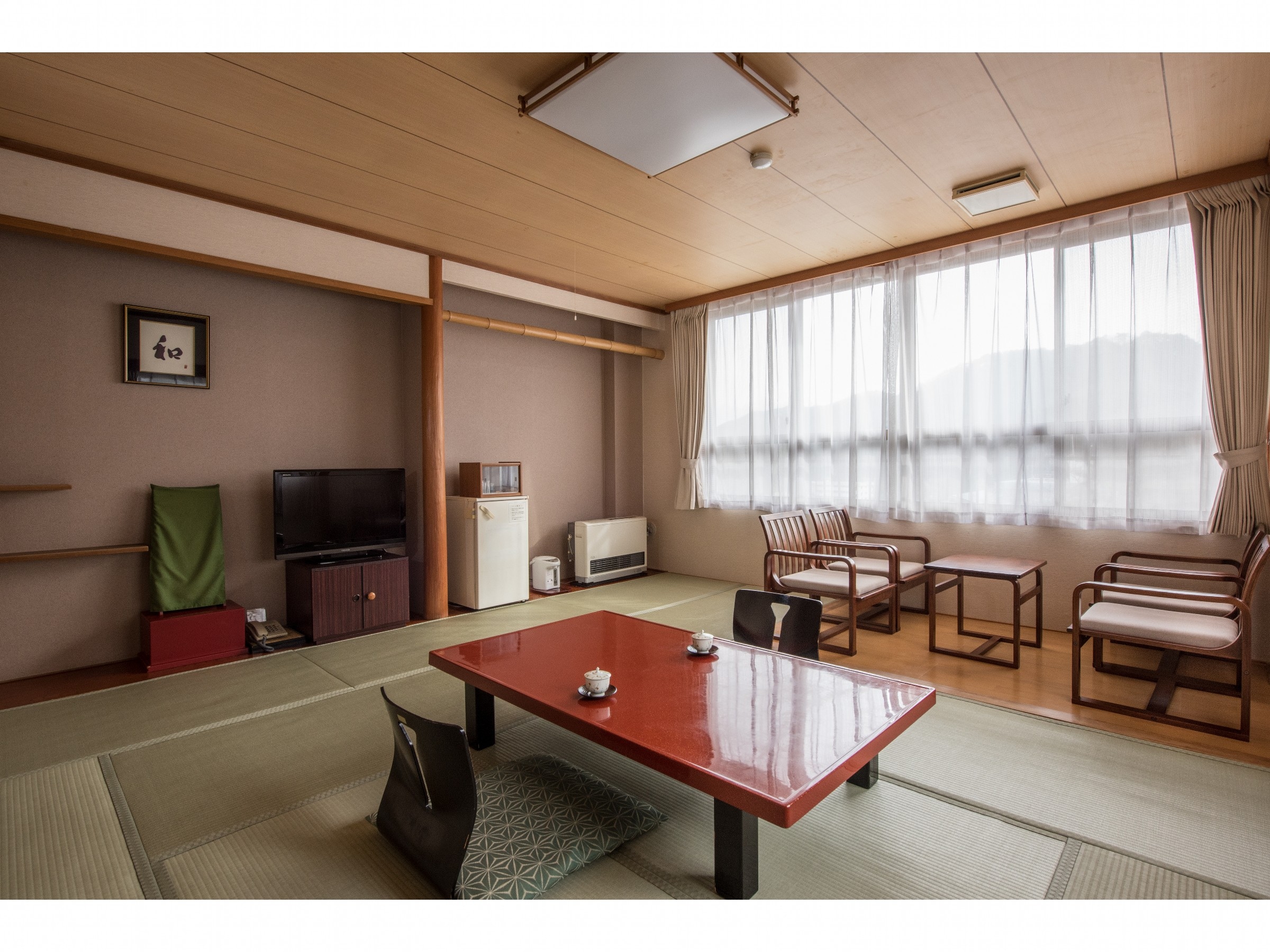 Japanese-style room 12 tatami mats (with toilet)