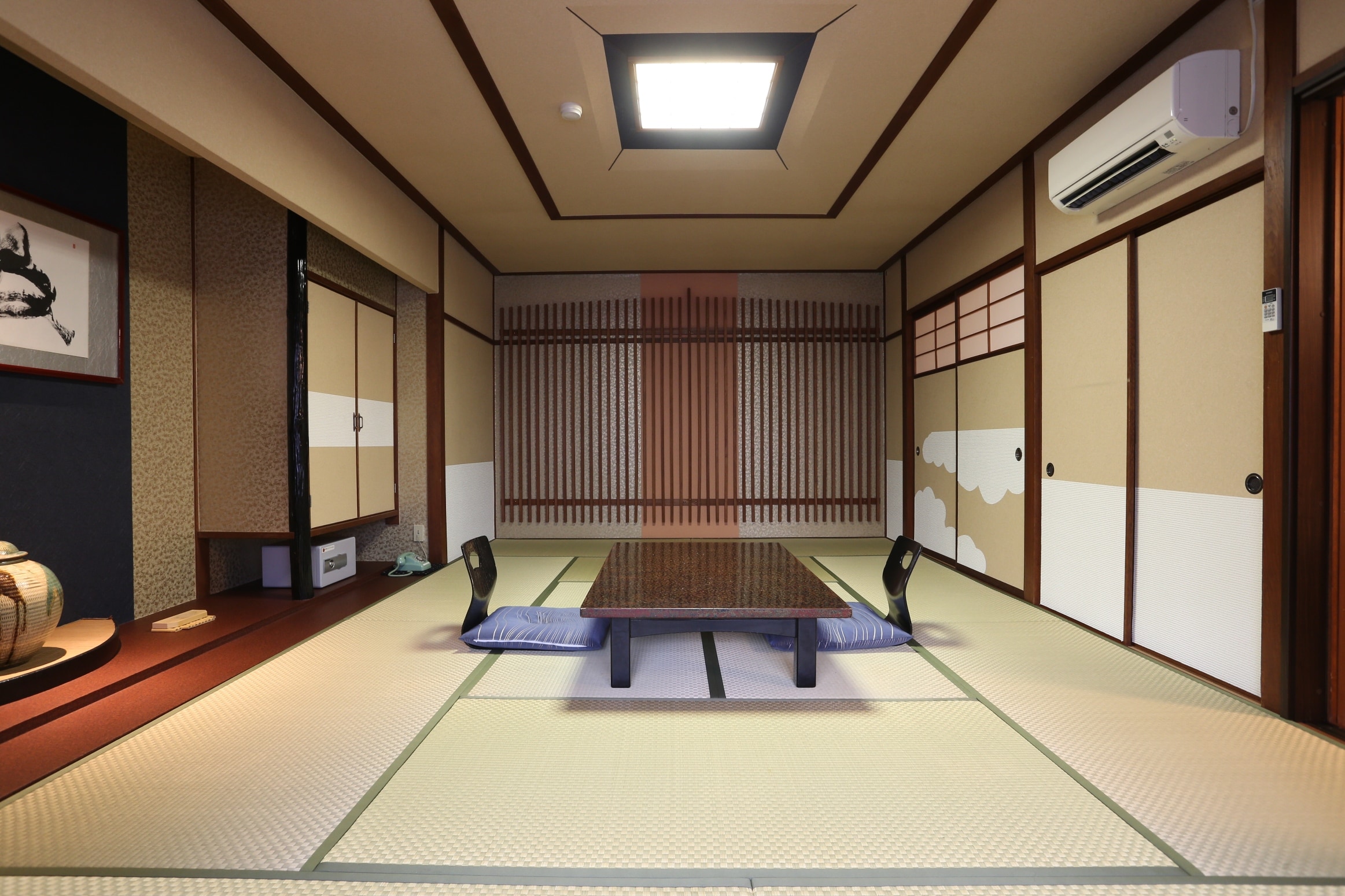 Japanese-style room + bedroom