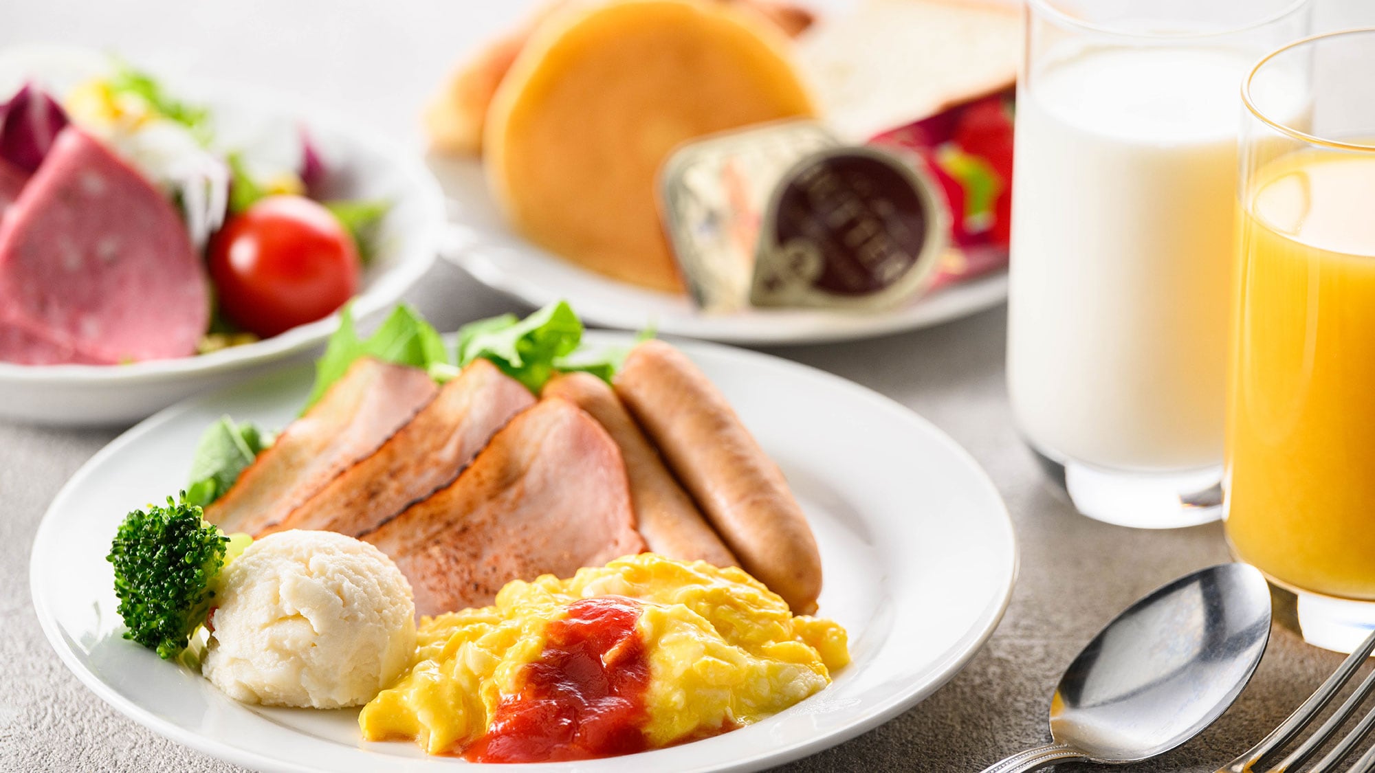 [Breakfast buffet]