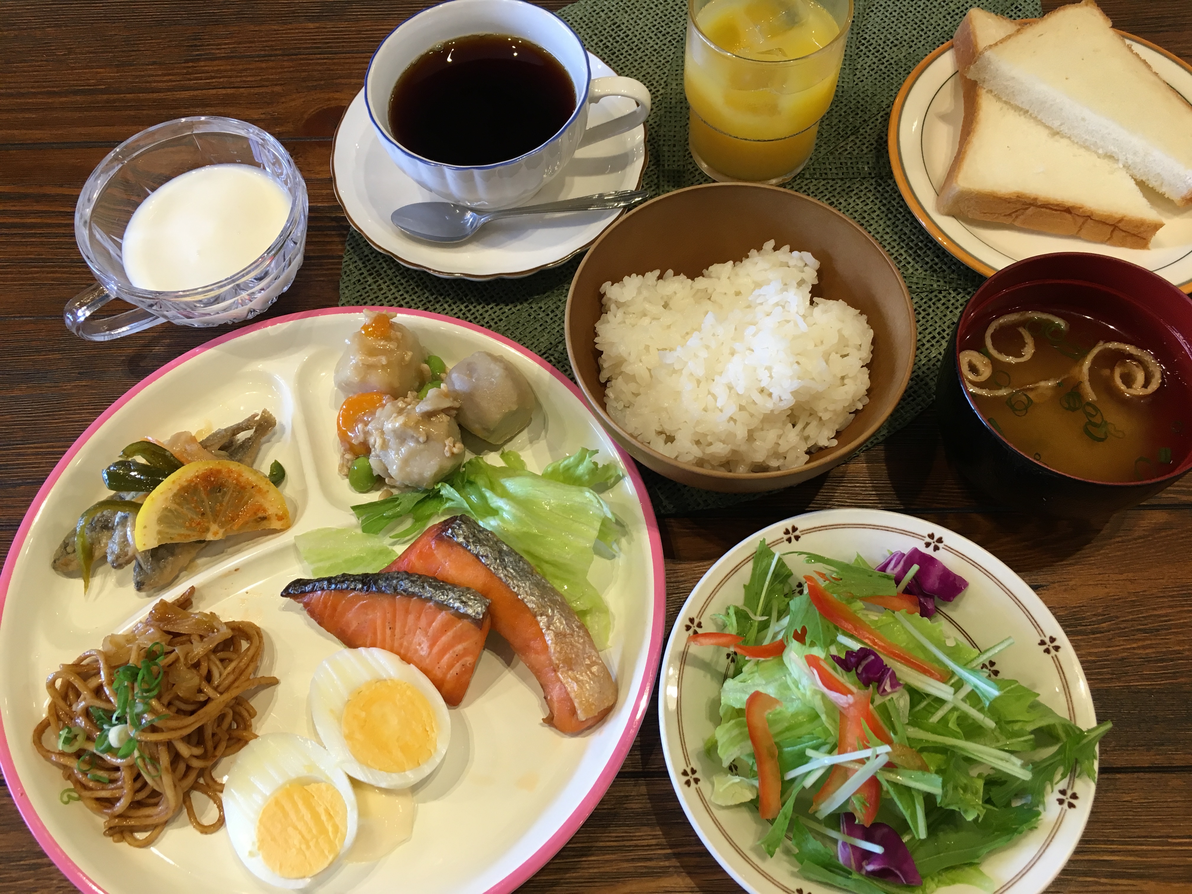 breakfast buffet