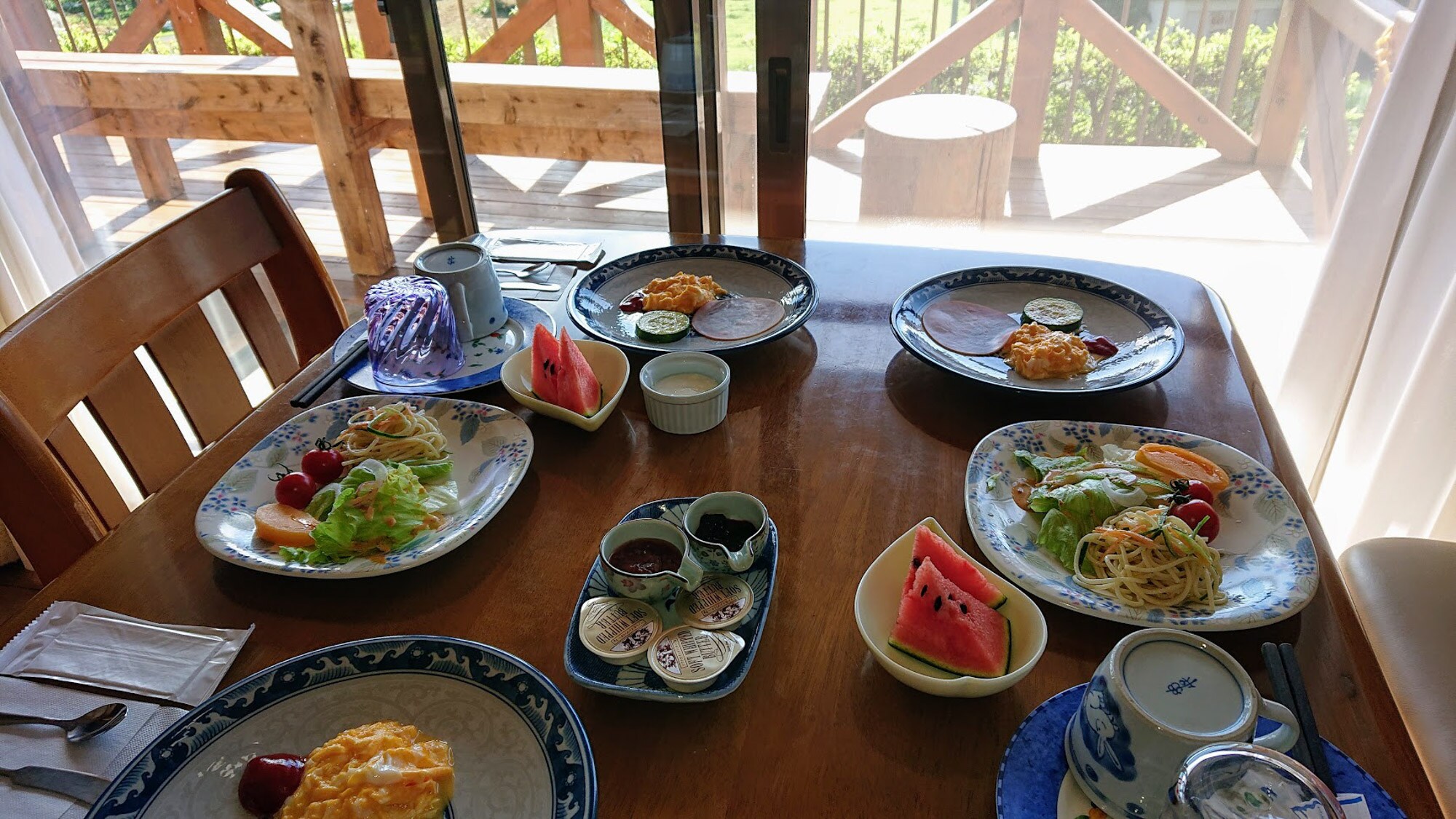 * [Breakfast example] A different breakfast will be prepared each day.