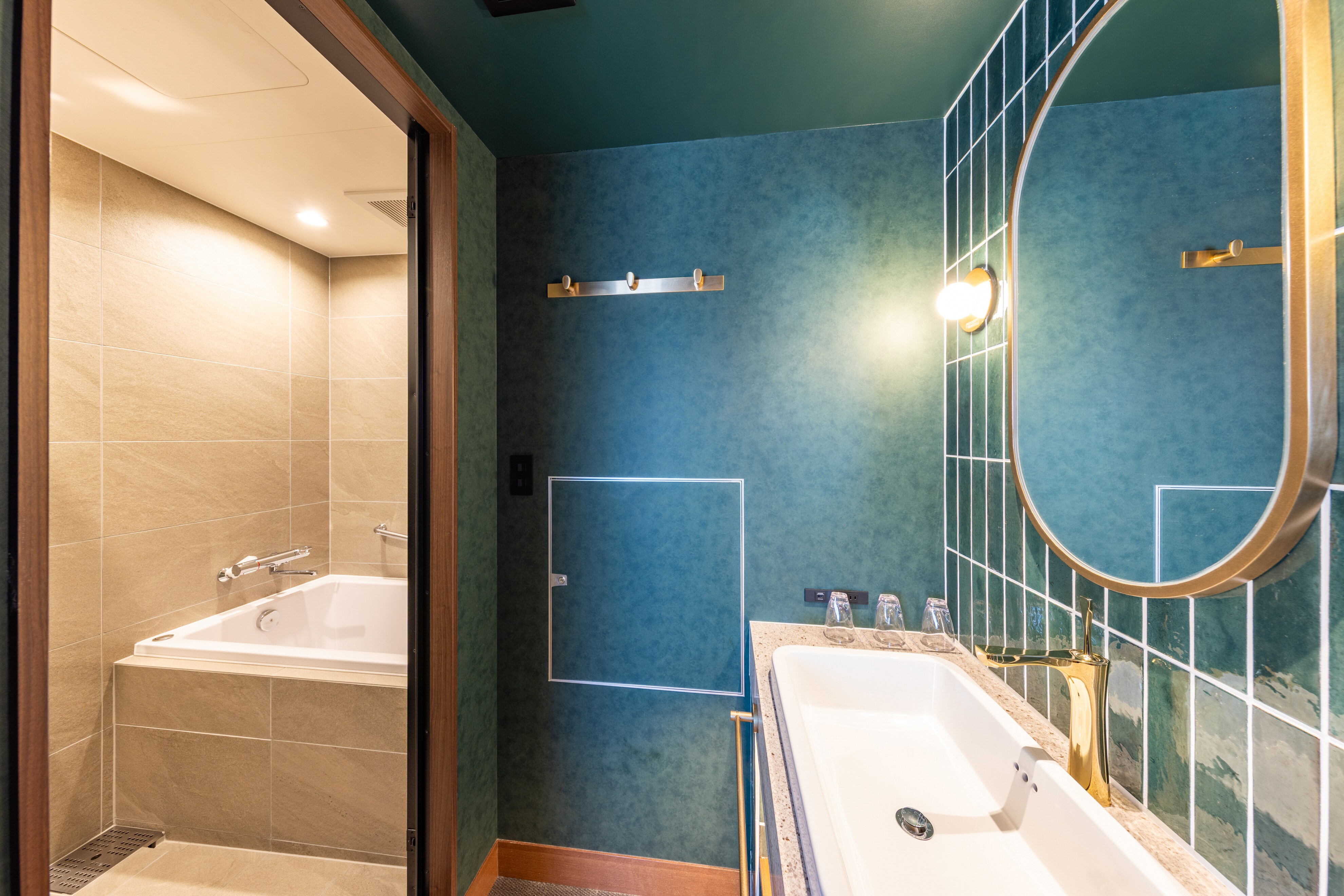 Comfort double room bathroom