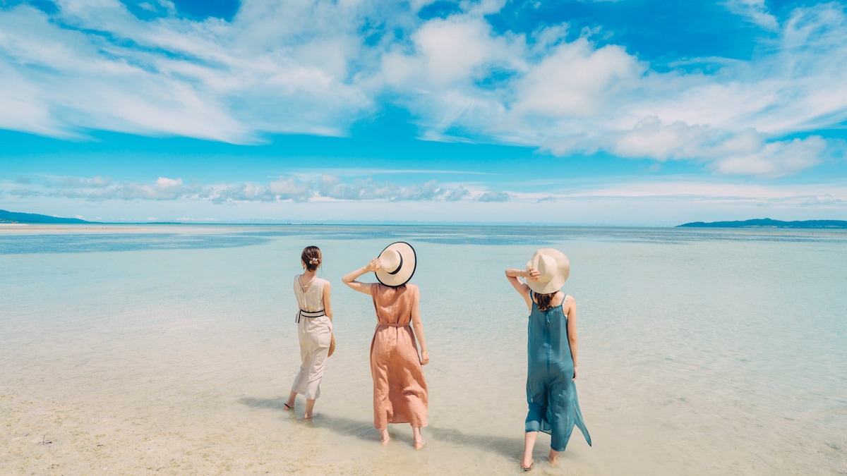 다케토미시마 관광 호텔 앞 페리 승강장에서 약 15분으로 다케토미시마 관광에