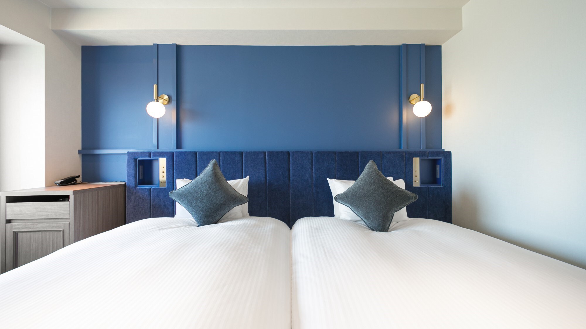 Oriental Standard_Hollywood Type