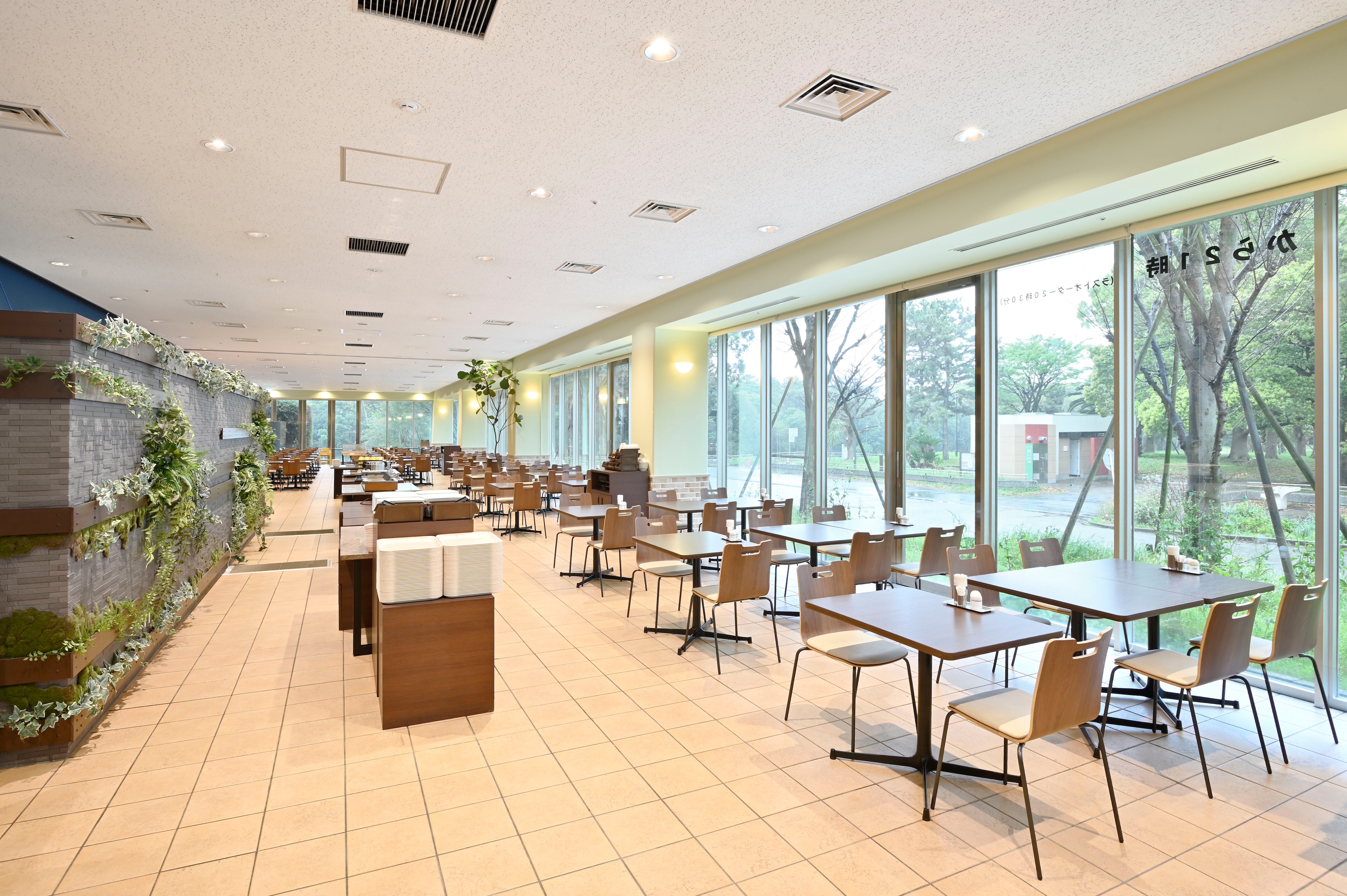 Restaurants (2604)