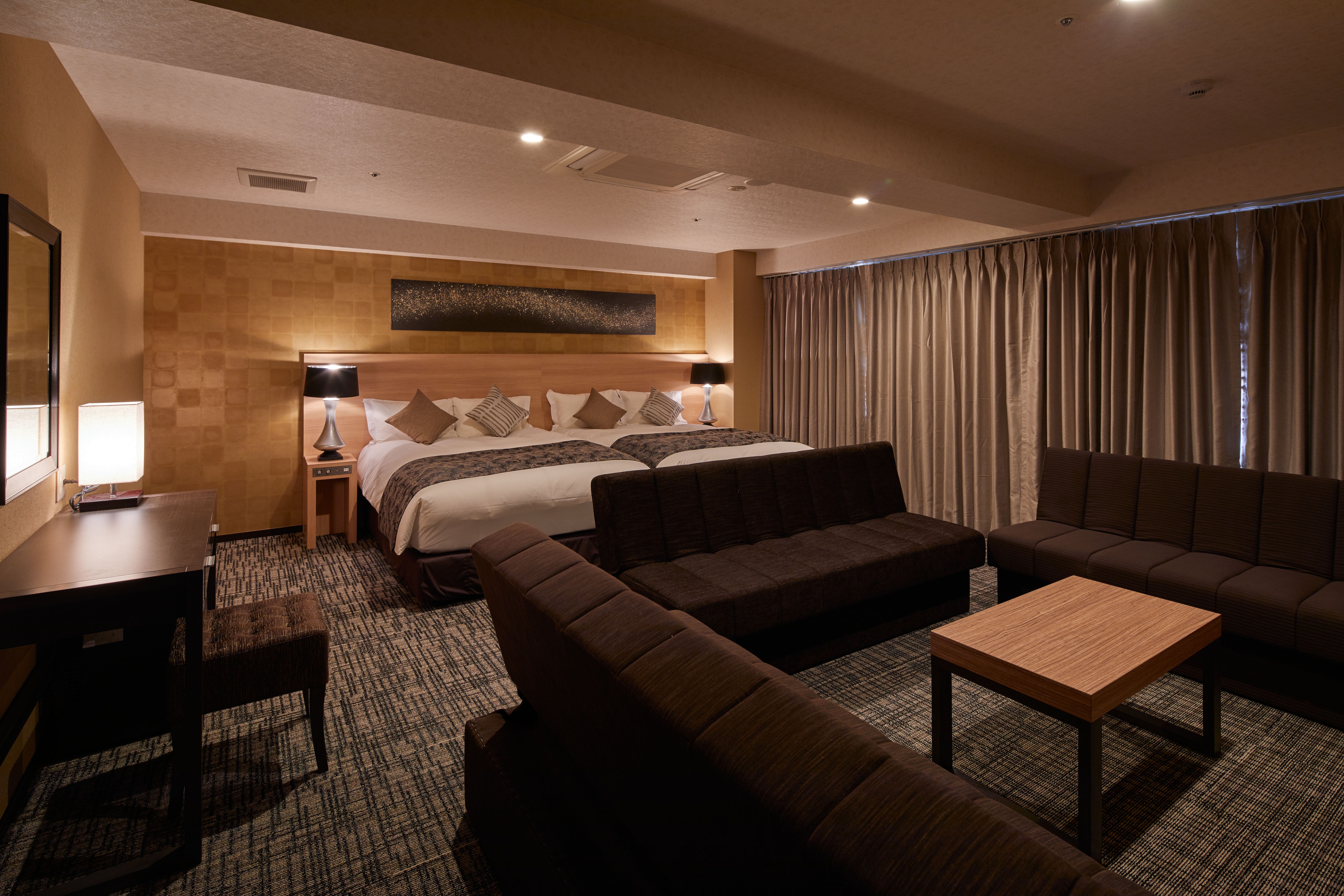 Suite room << 1 to 7 people >> 140 cm wide bed & times; 2 units