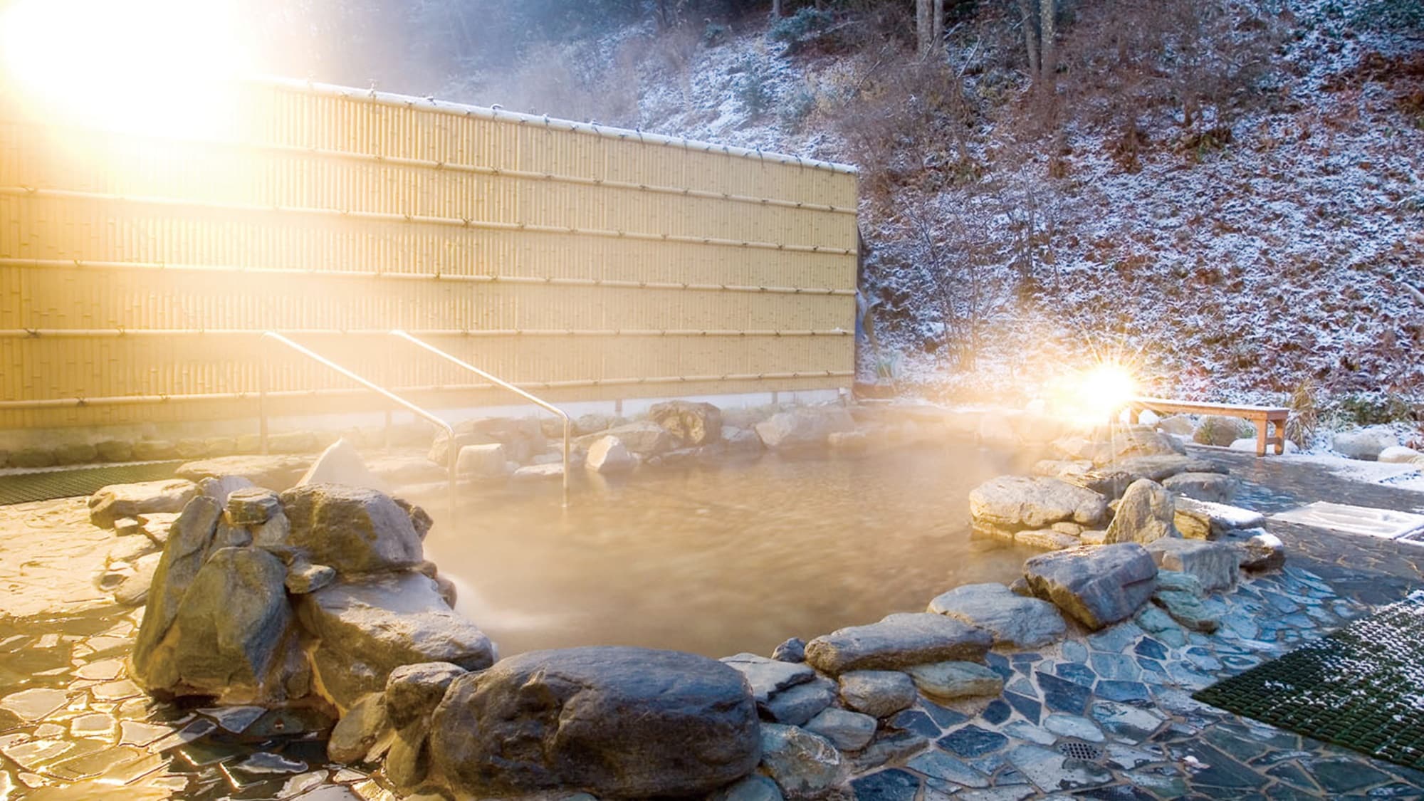 [Open-air bath] Relax your body and mind in an open atmosphere