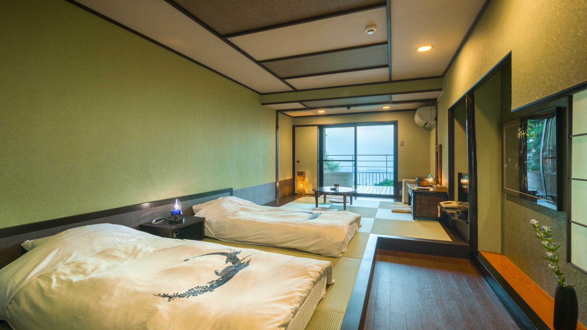 Guest room with open-air bath [Tsukishogu] Green