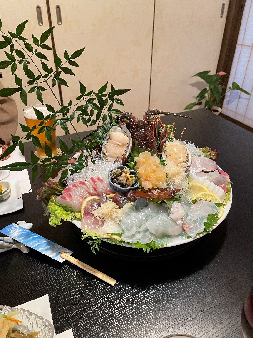 くれよん　刺身.jpg