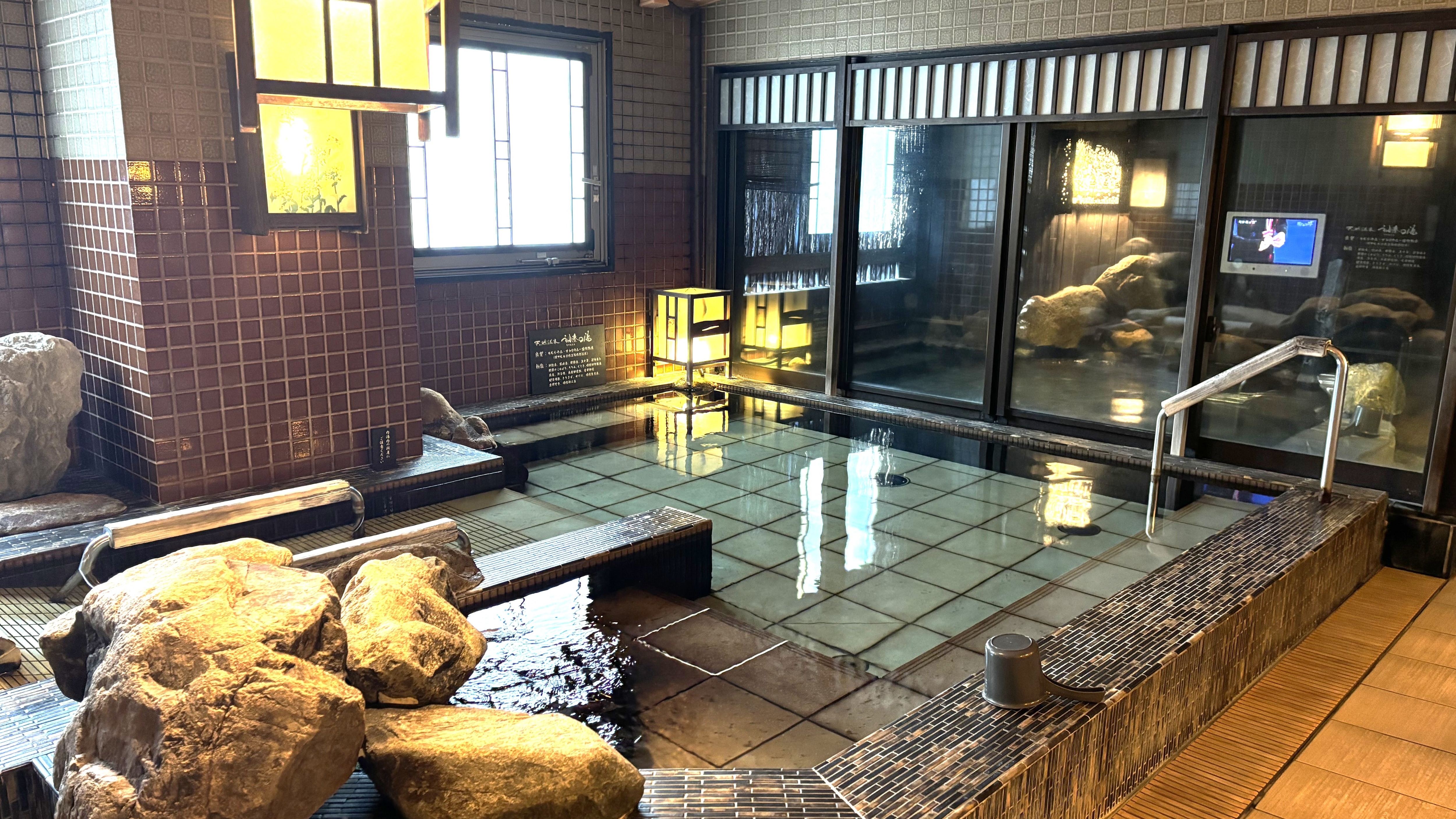 여자 대욕장 내탕