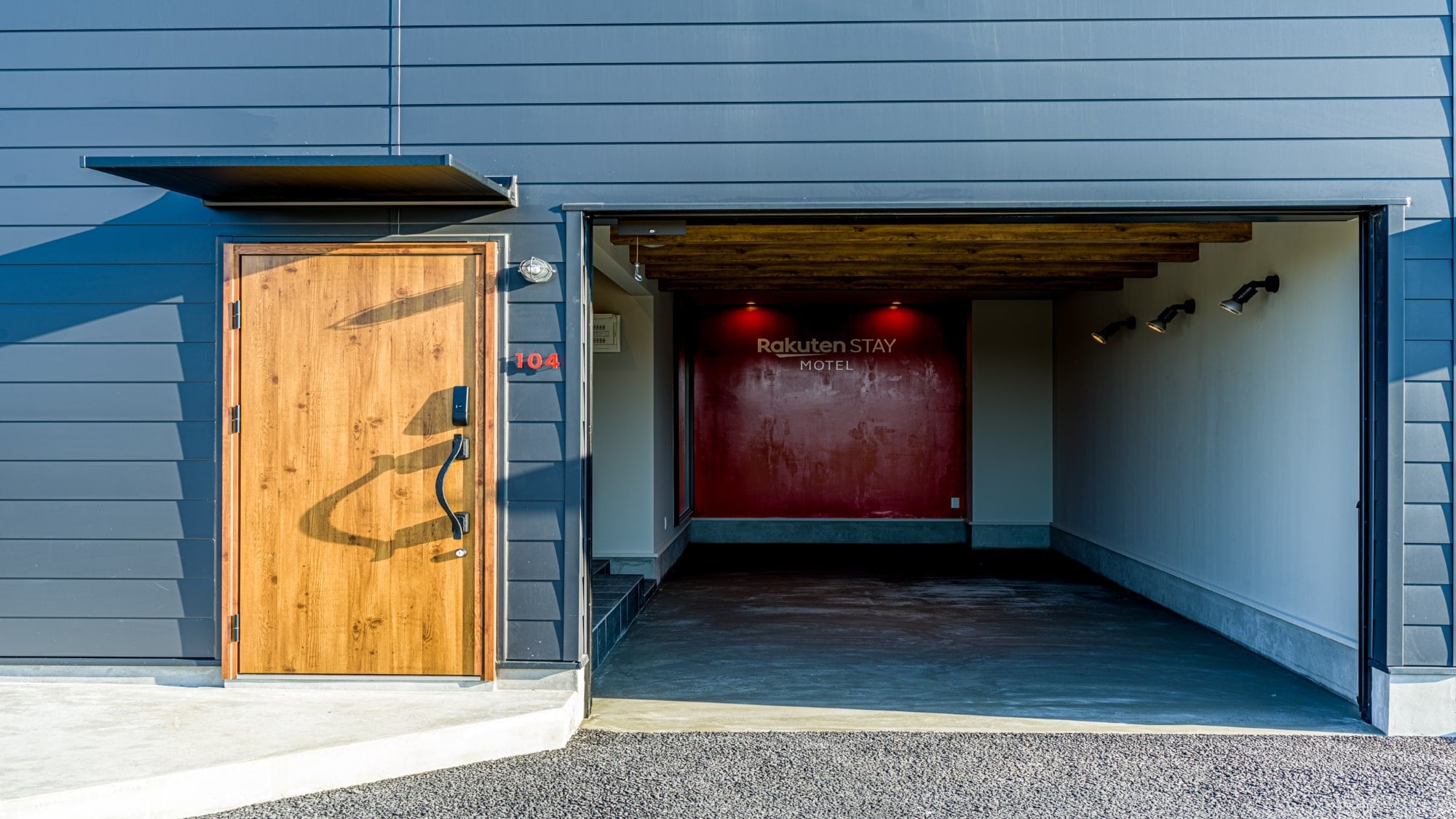 * Built-in garage garage concept room