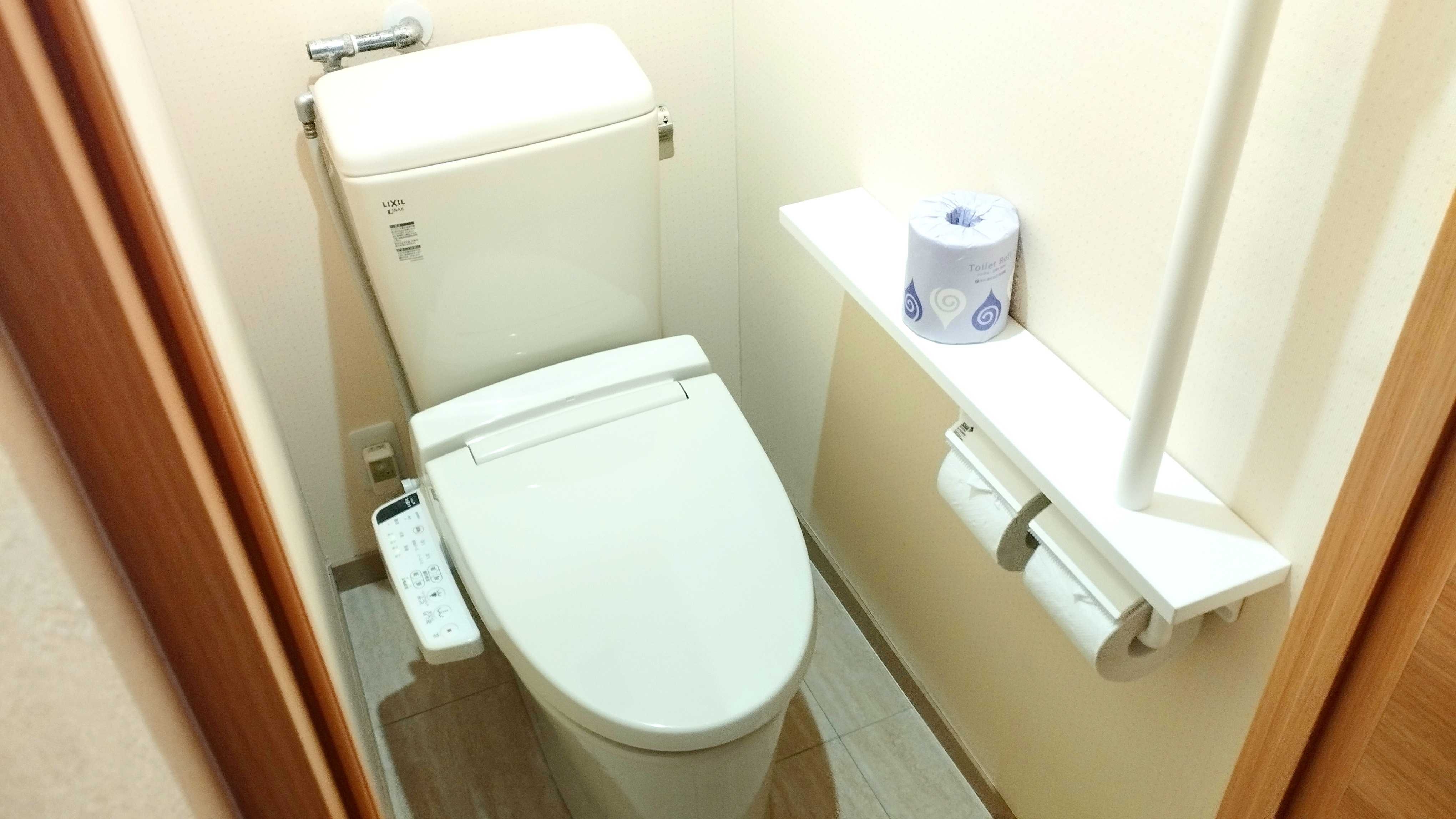 [Setiap kamar] Toilet