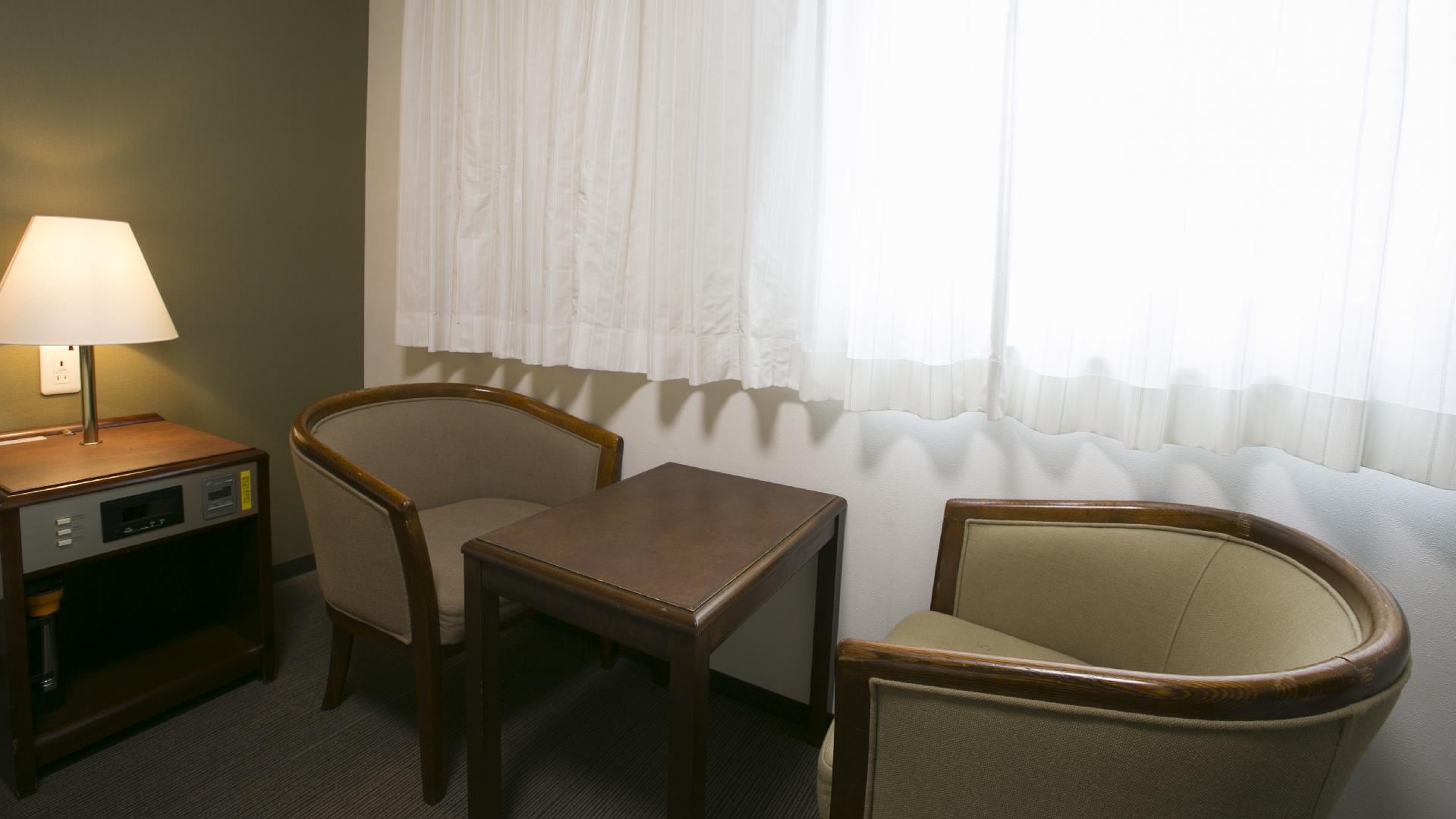 [Double Standard] Guest Room