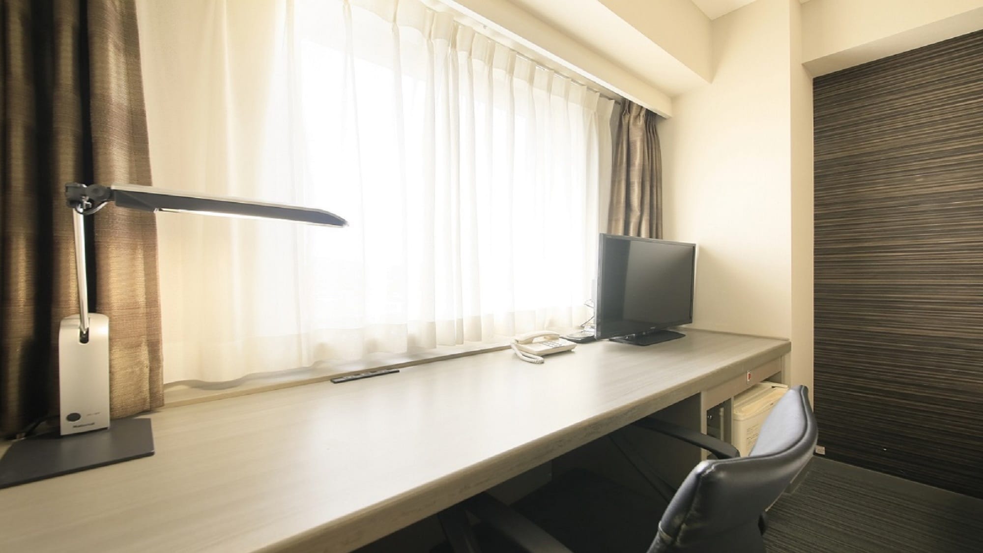 [Standard room] Desk