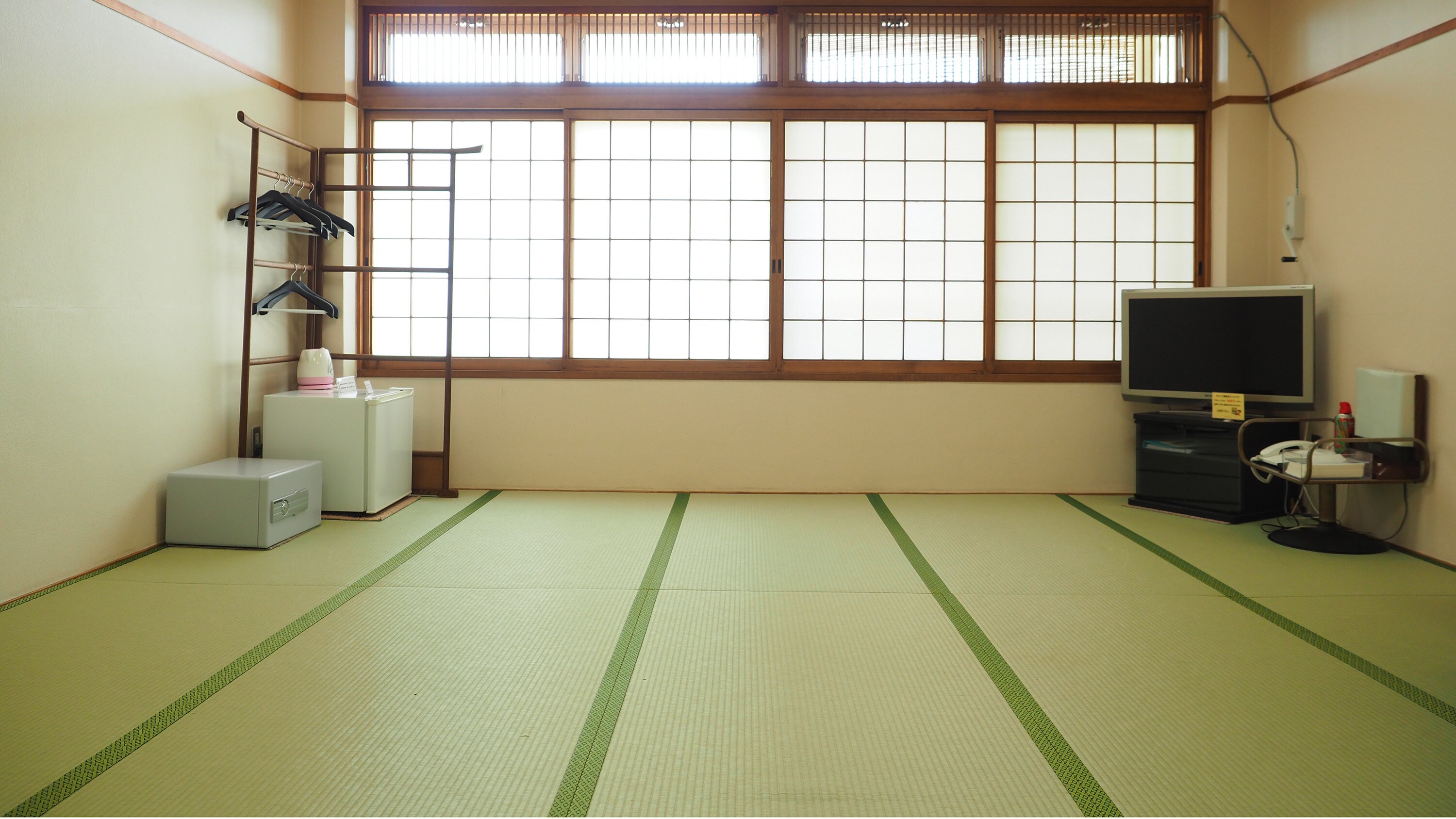 Main building, Japanese-style room 15 tatami mats (example)