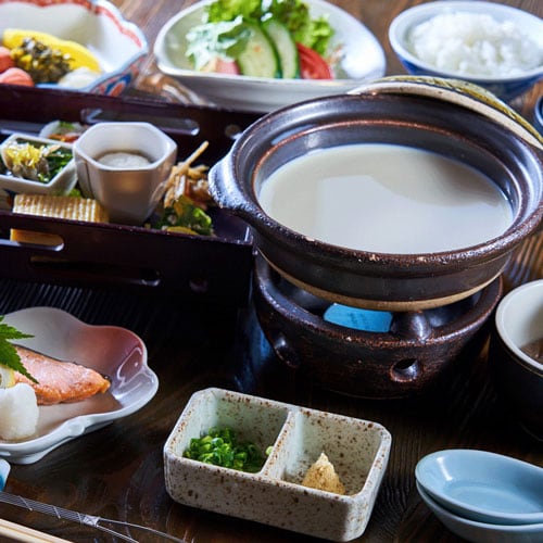 【早餐】據說很豐盛的豆漿火鍋