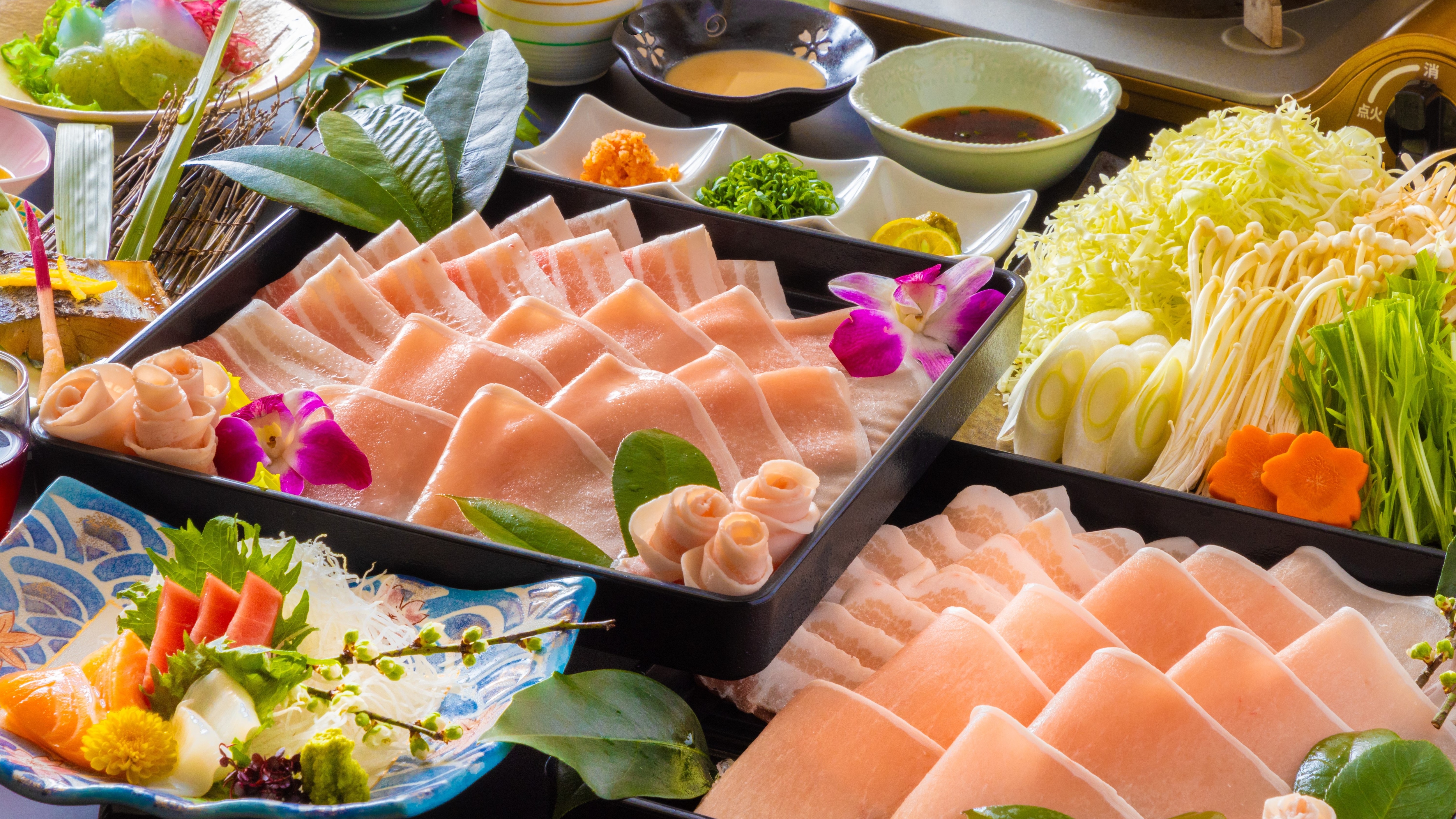 [Hình ảnh Mega Shabu Kaiseki] Thật ngoạn mục! Mức giá này lên tới 300g thịt cho một người!