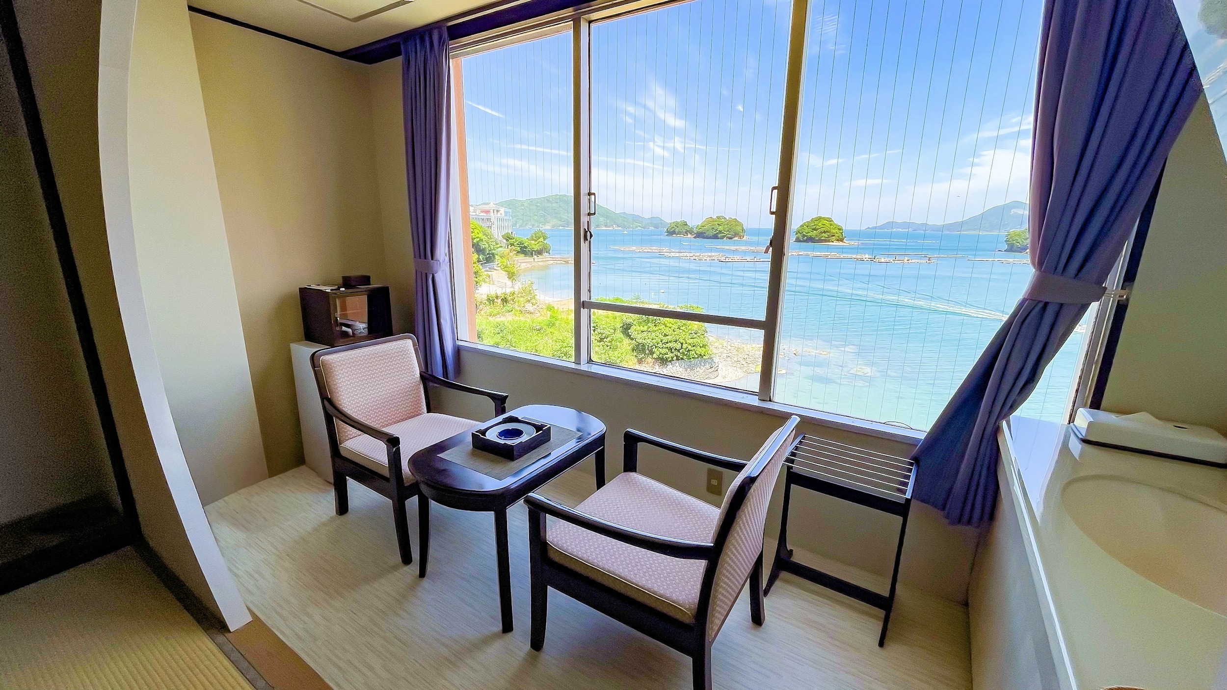 Phòng [Phòng kiểu Nhật 10 chiếu tatami] Âm thanh sóng / Có buồng tắm vòi sen / Cải tạo một phần vào tháng 9 năm 2022 / Phòng kiểu Nhật thư giãn