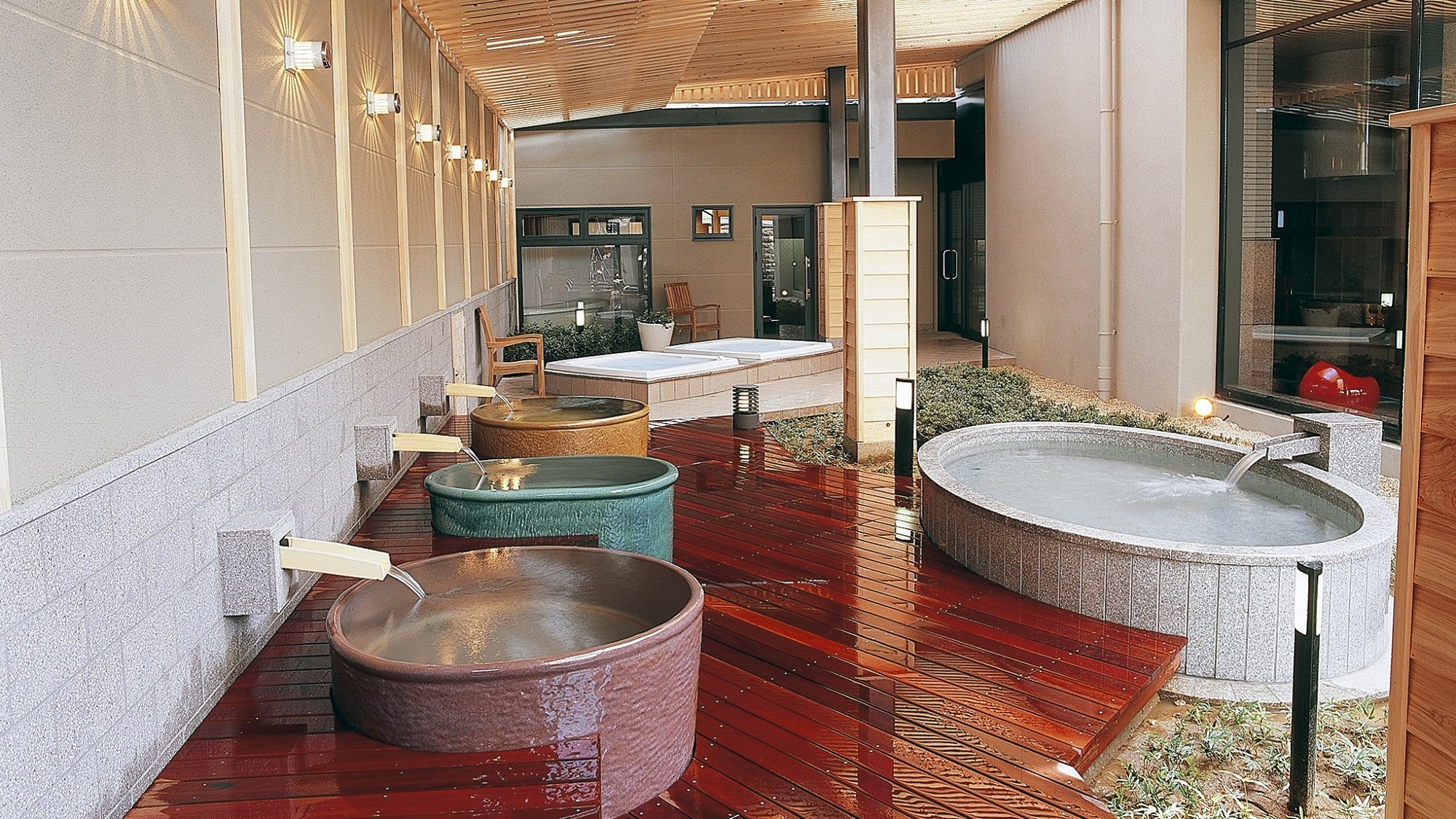 [Large hot spring bath] Women's "Momomo no Yu"
