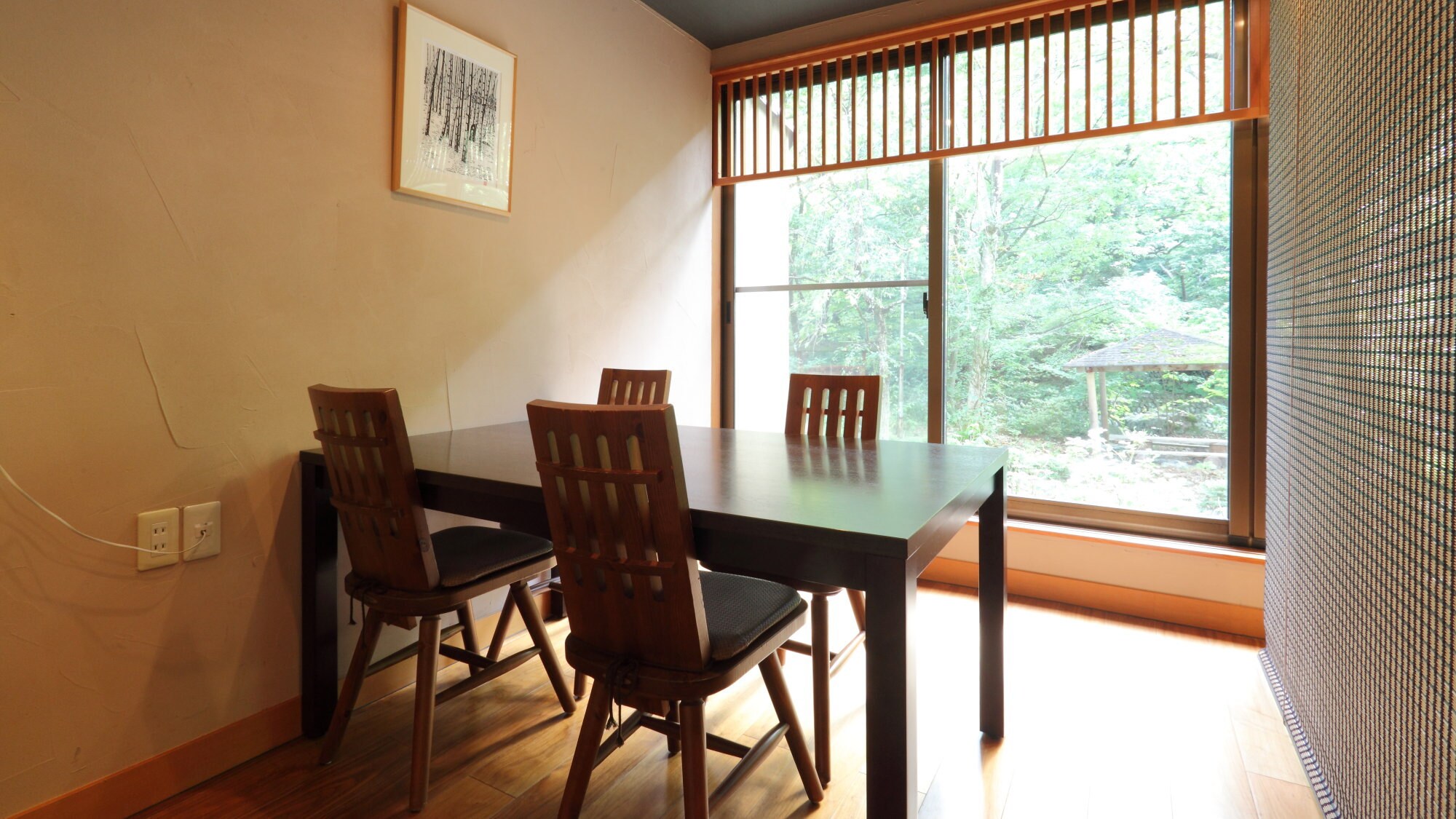 [餐饮] 包间式用餐区。