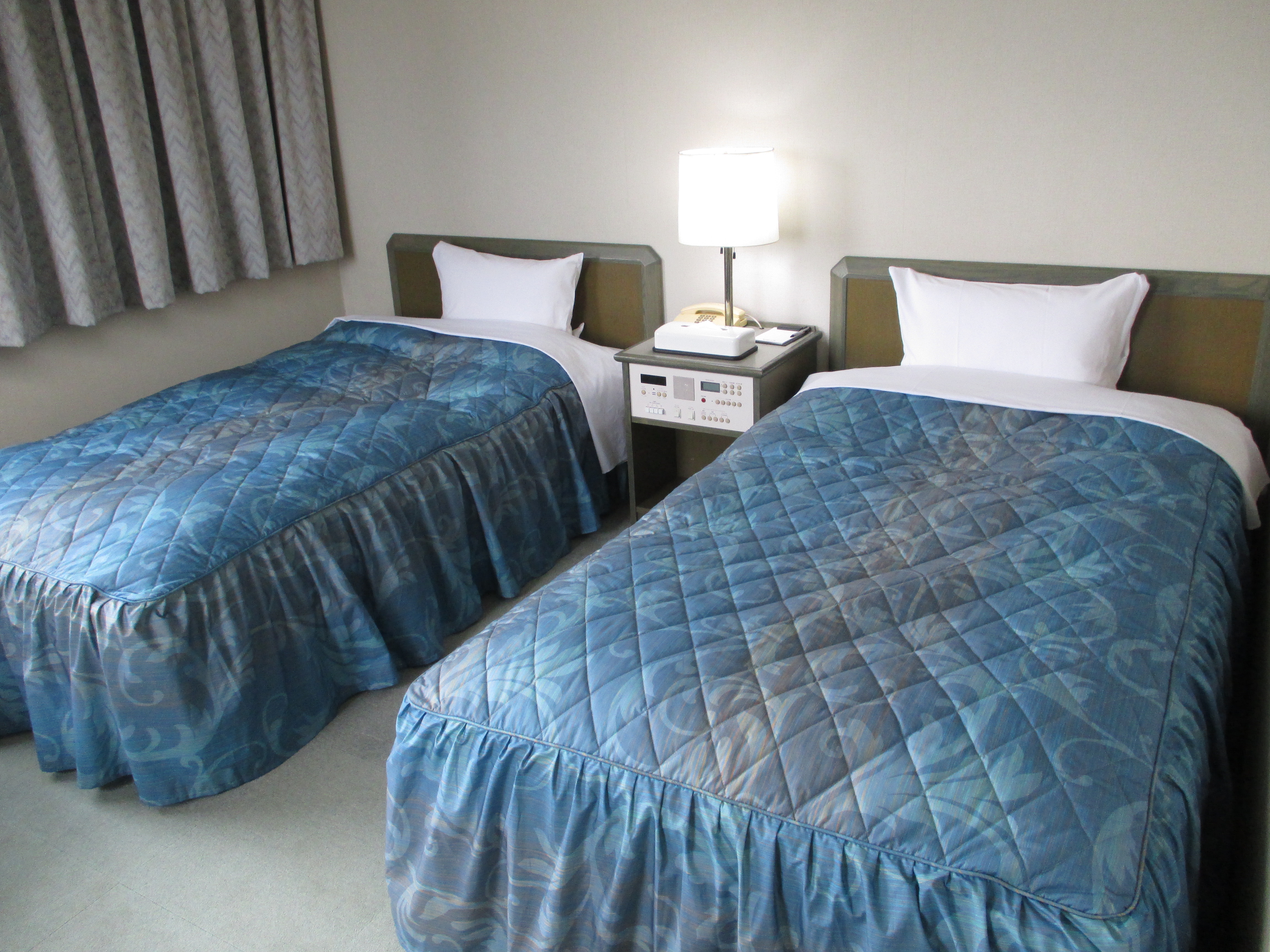 Twin Room 2016