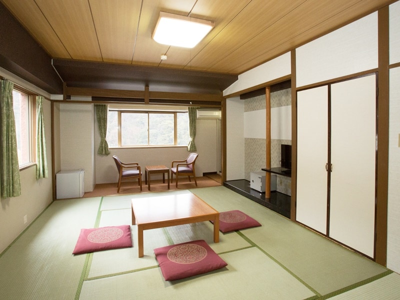 10張榻榻米的日式房間示例