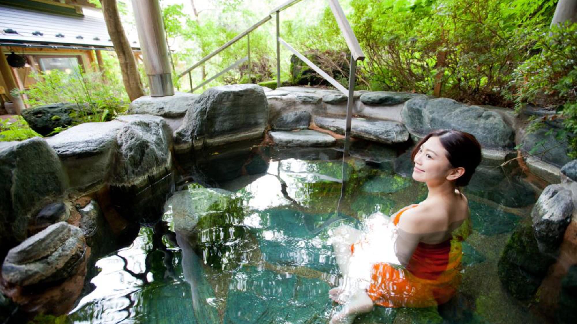 [山之湯]享受觀景露天浴池、蒸氣浴、洞穴浴。