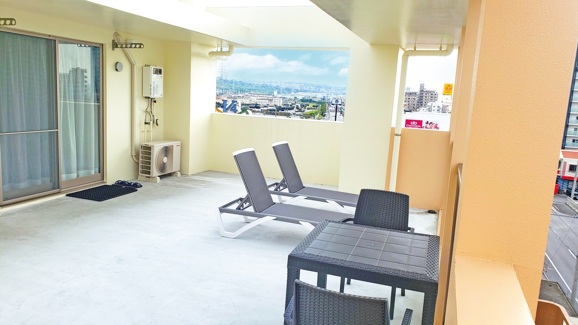[High floor compact twin with terrace] Terrace