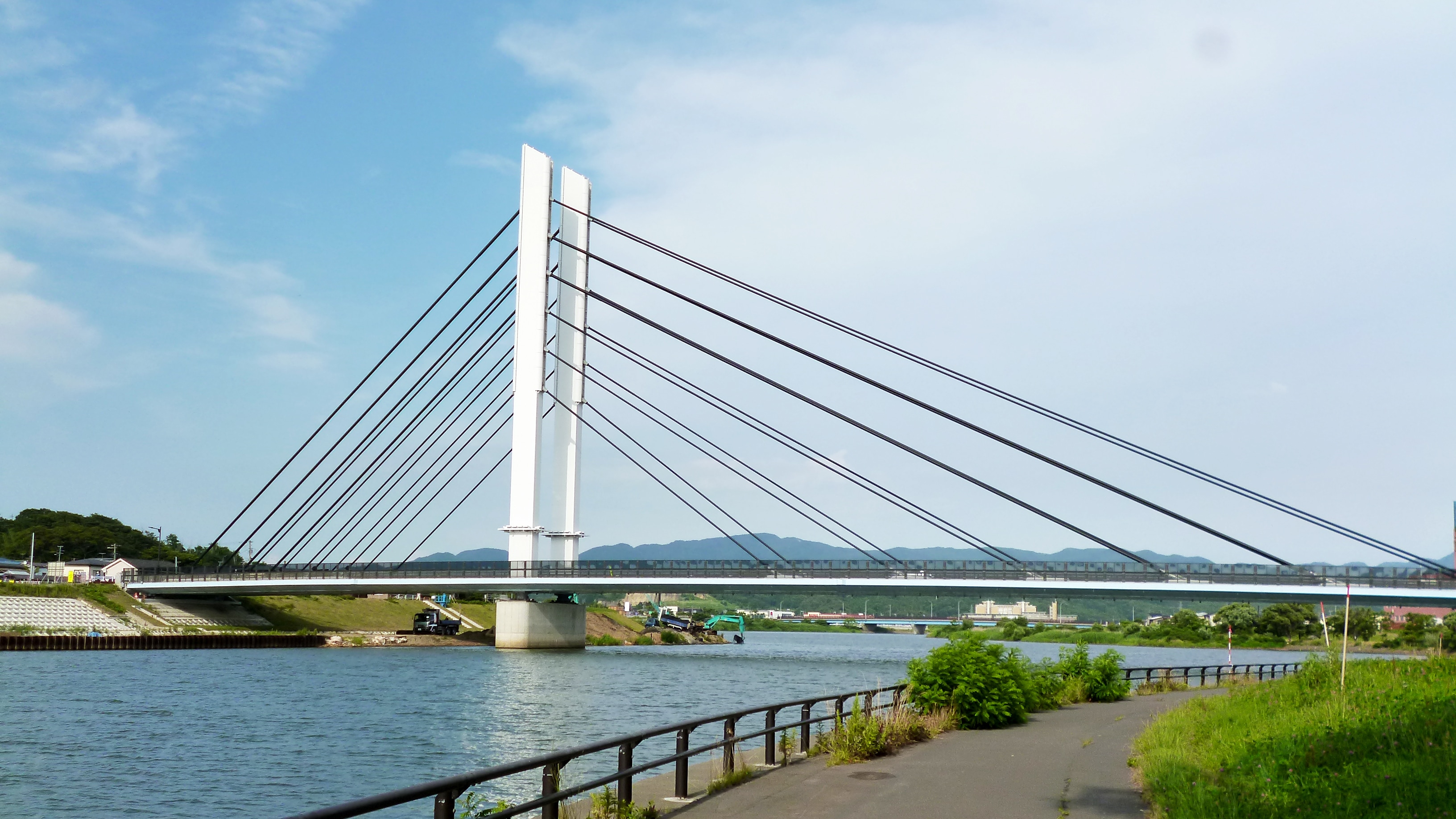 Yuri Bridge: Official name Yuri Tower