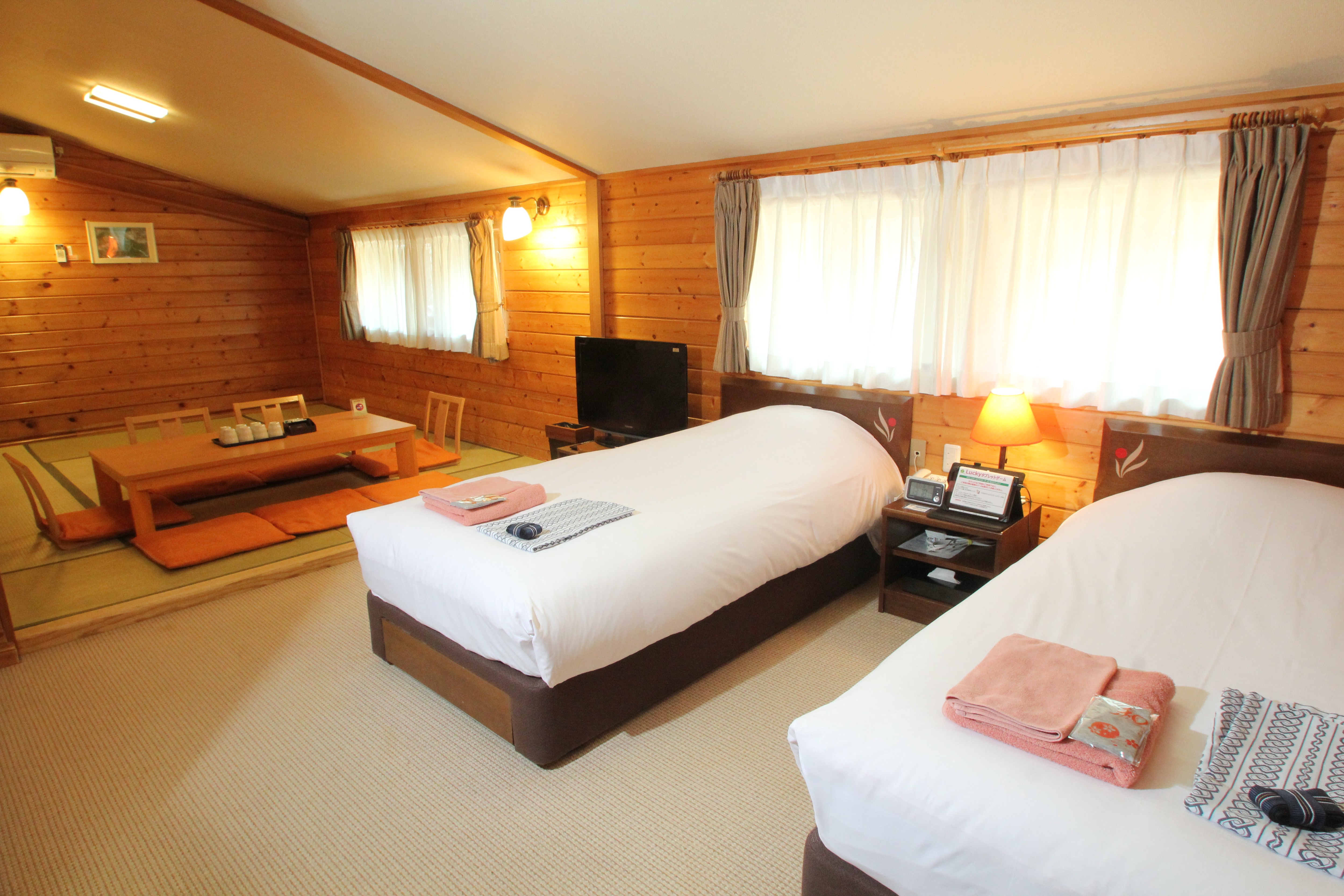 Japanese-Western style room
